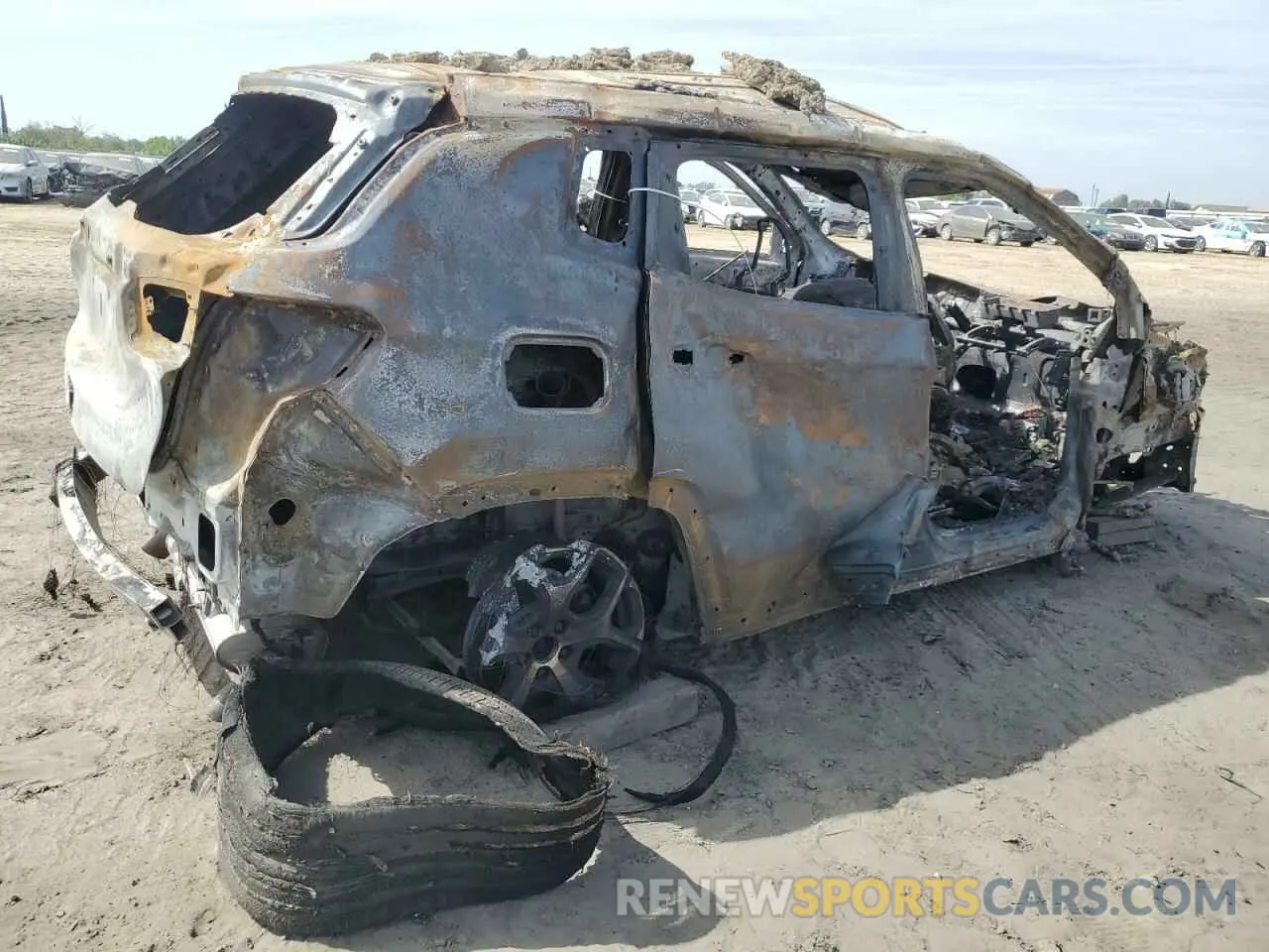 3 Фотография поврежденного автомобиля 3C4NJDCN9ST510807 JEEP COMPASS 2025