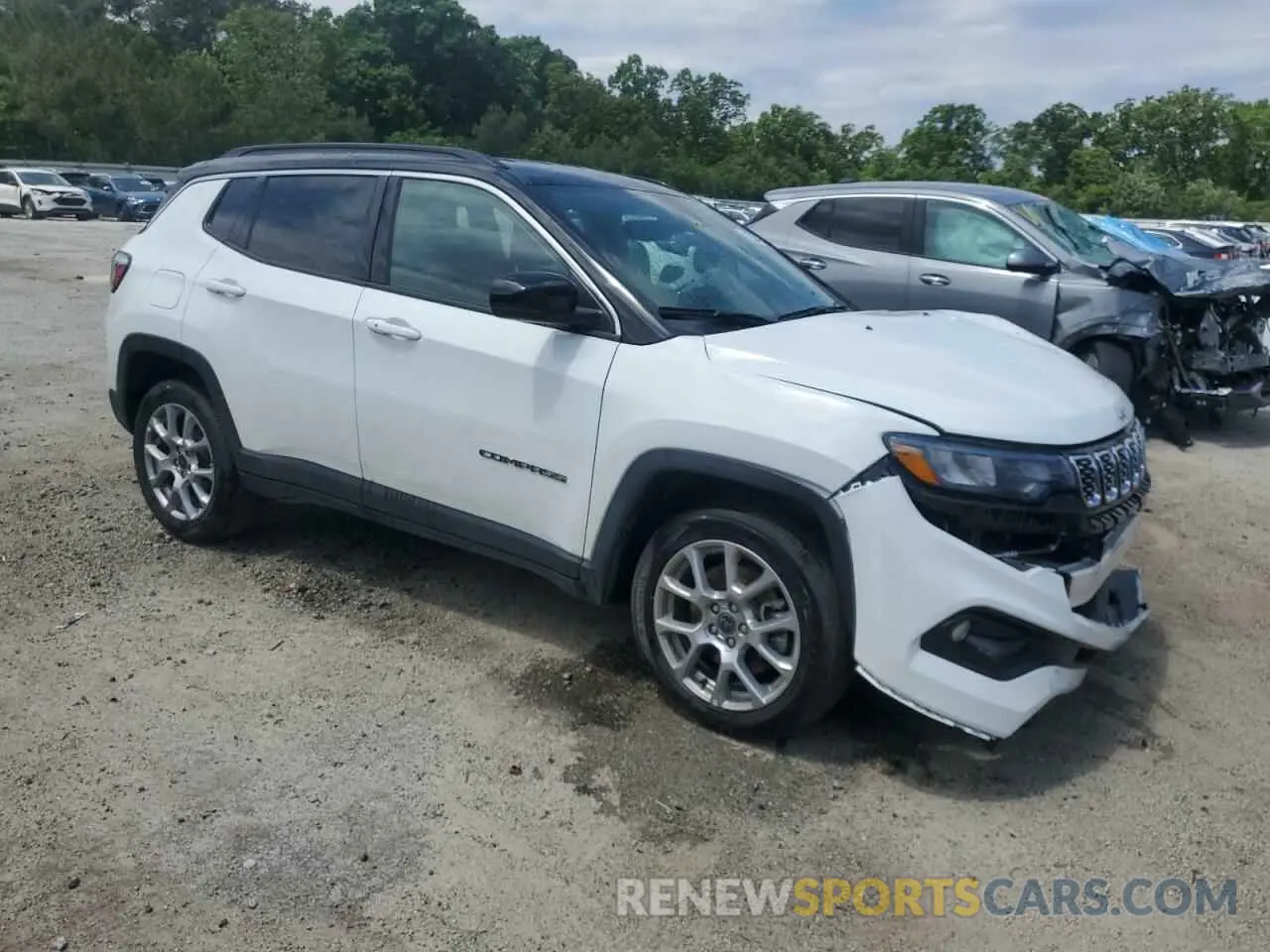 4 Photograph of a damaged car 3C4NJDCNXST508094 JEEP COMPASS 2025