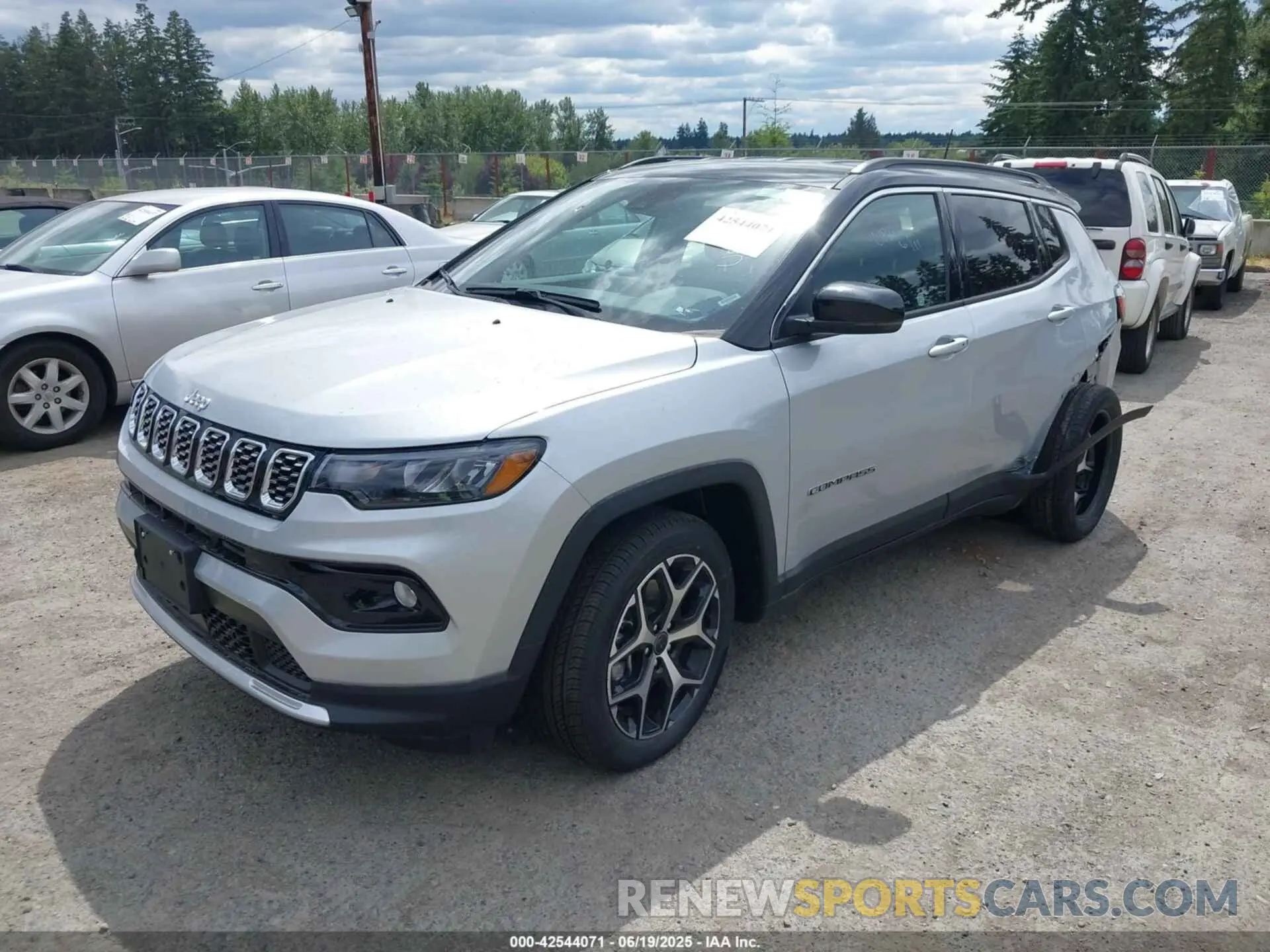 2 Photograph of a damaged car 3C4NJDCNXST579277 JEEP COMPASS 2025