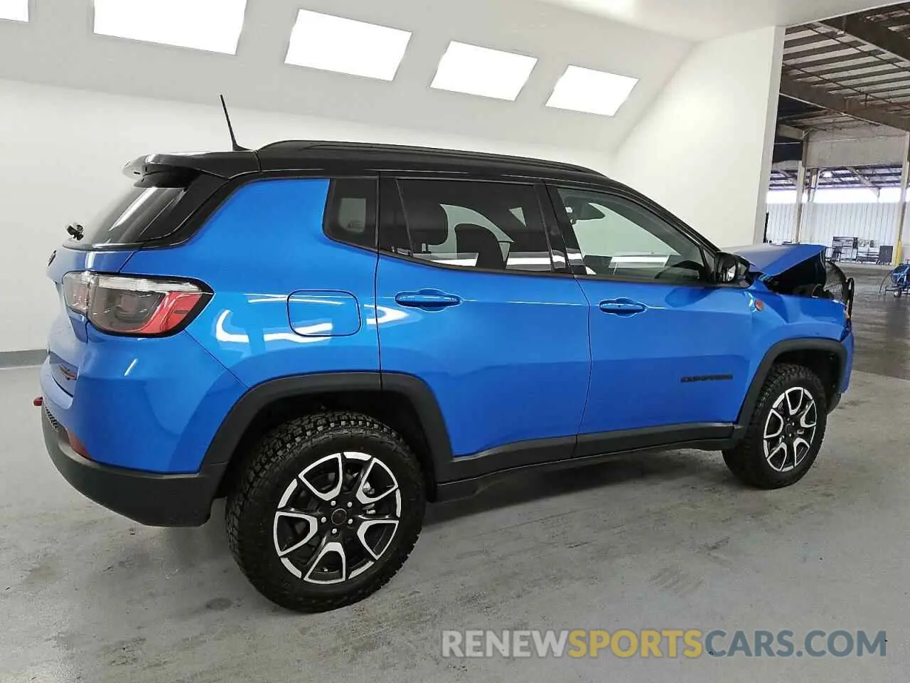 3 Photograph of a damaged car 3C4NJDDN0ST533200 JEEP COMPASS 2025