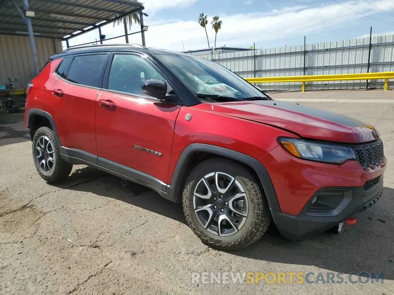 4 Photograph of a damaged car 3C4NJDDN0ST536940 JEEP COMPASS 2025