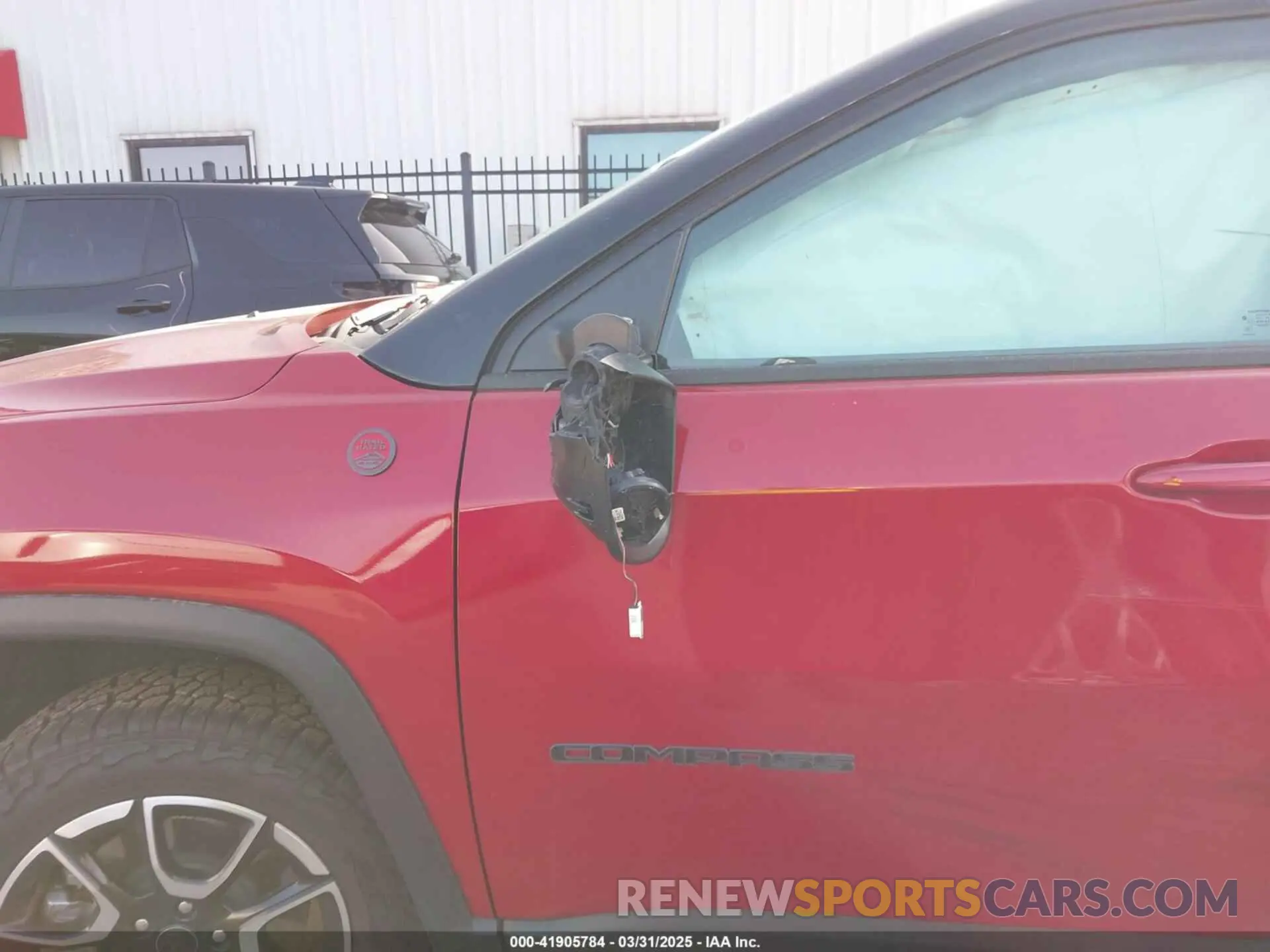 18 Photograph of a damaged car 3C4NJDDN0ST551132 JEEP COMPASS 2025