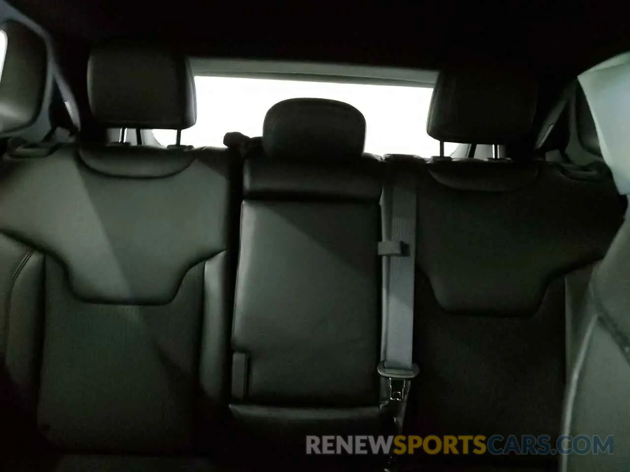 10 Photograph of a damaged car 3C4NJDDN3ST523745 JEEP COMPASS 2025