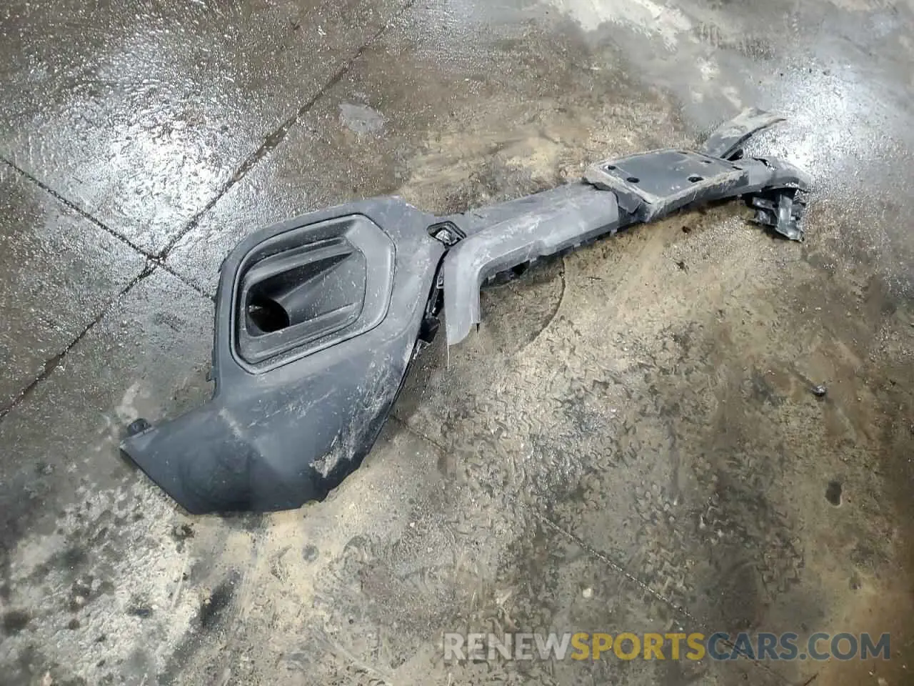 13 Photograph of a damaged car 3C4NJDDN4ST564479 JEEP COMPASS 2025