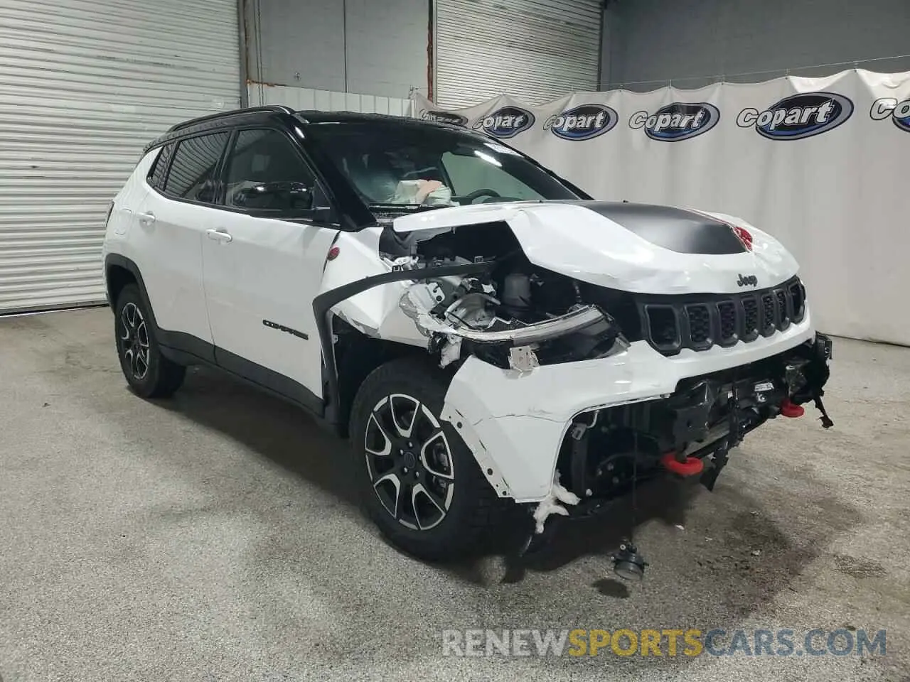 4 Photograph of a damaged car 3C4NJDDN4ST564479 JEEP COMPASS 2025
