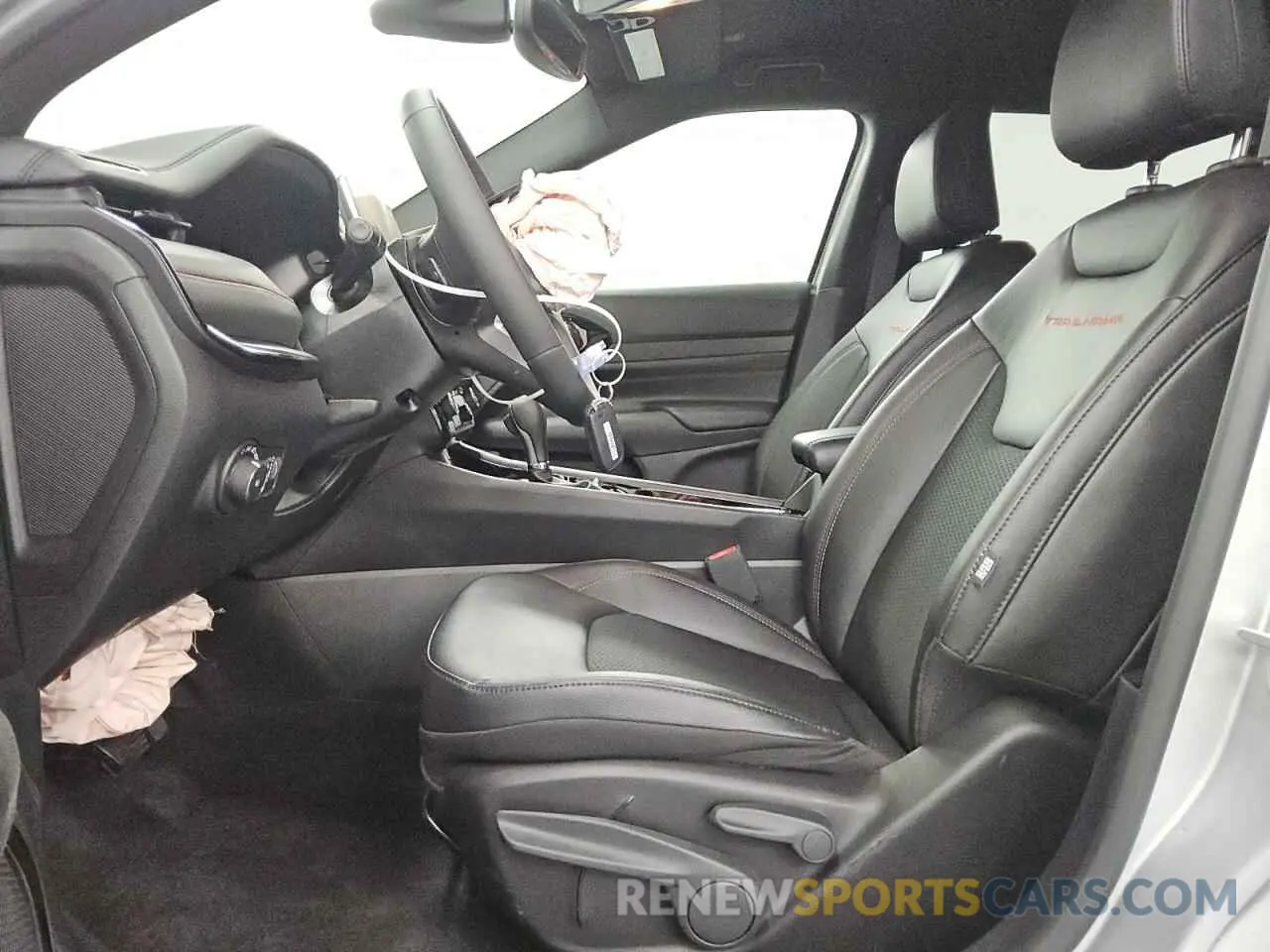 7 Фотография поврежденного автомобиля 3C4NJDDN6ST557355 JEEP COMPASS 2025