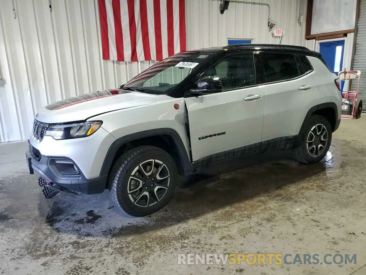 1 Photograph of a damaged car 3C4NJDDN7ST507306 JEEP COMPASS 2025
