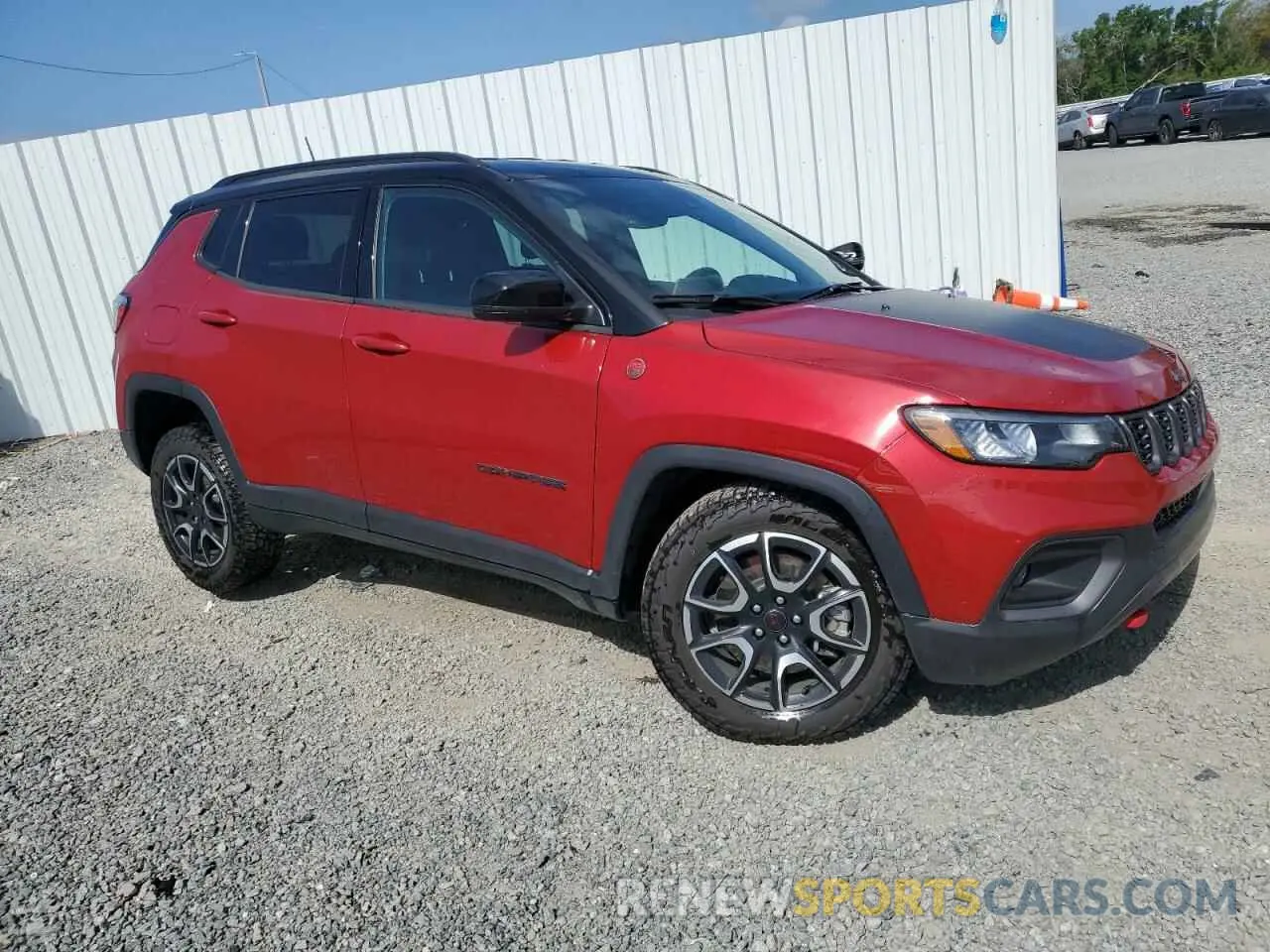 4 Фотография поврежденного автомобиля 3C4NJDDN7ST536658 JEEP COMPASS 2025