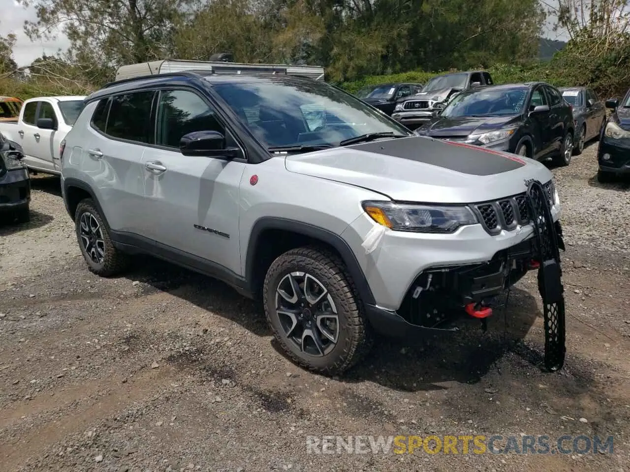 4 Фотография поврежденного автомобиля 3C4NJDDN8ST525376 JEEP COMPASS 2025