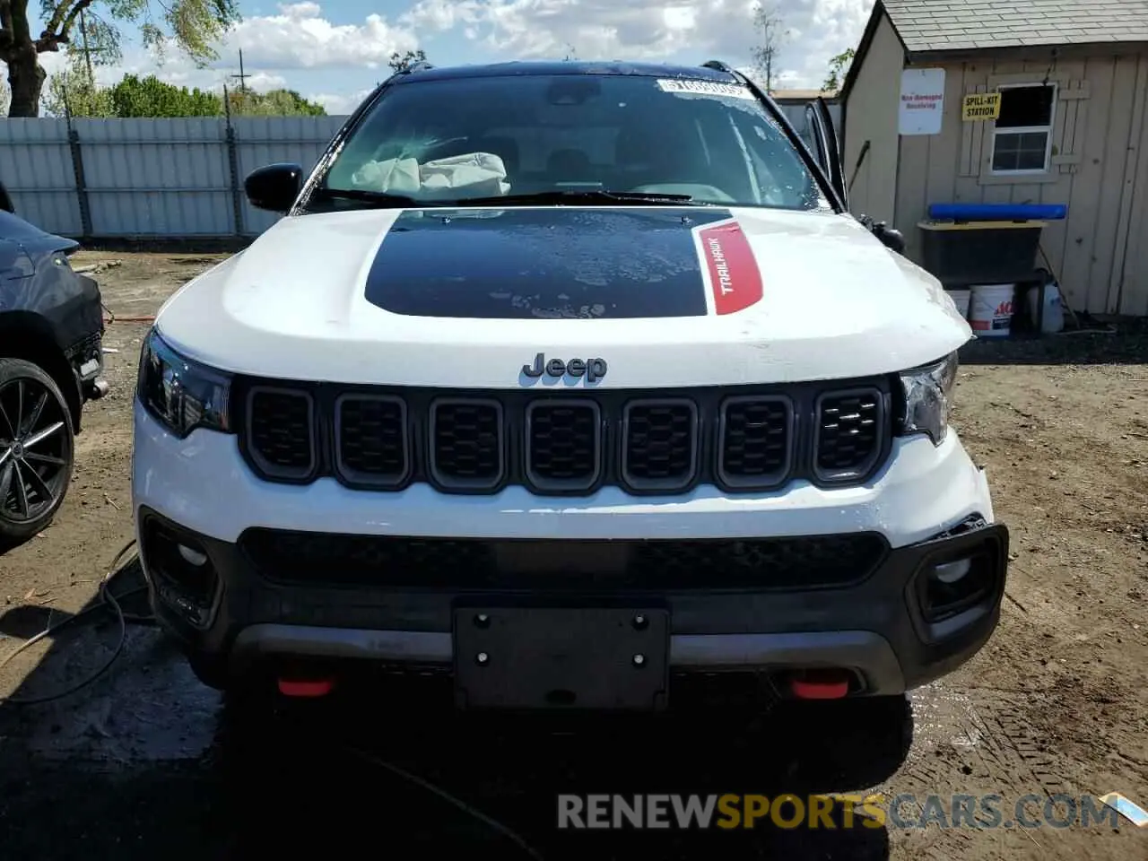 5 Фотография поврежденного автомобиля 3C4NJDDN8ST525507 JEEP COMPASS 2025