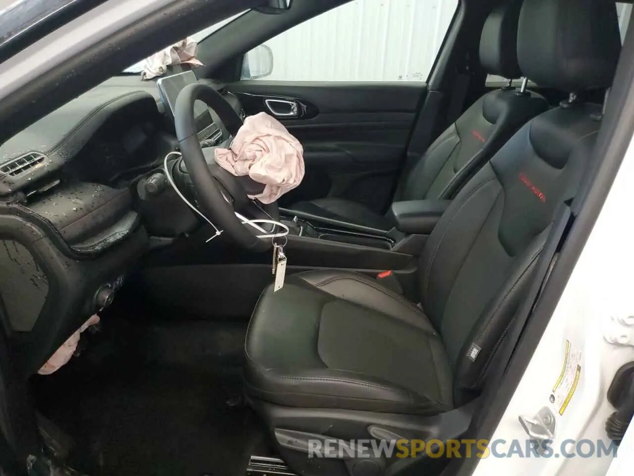 7 Фотография поврежденного автомобиля 3C4NJDDNXST564549 JEEP COMPASS 2025
