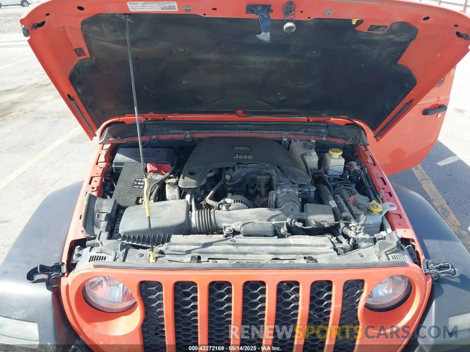 10 Photograph of a damaged car 1C6HJTAG1LL154854 JEEP GLADIATOR 2020