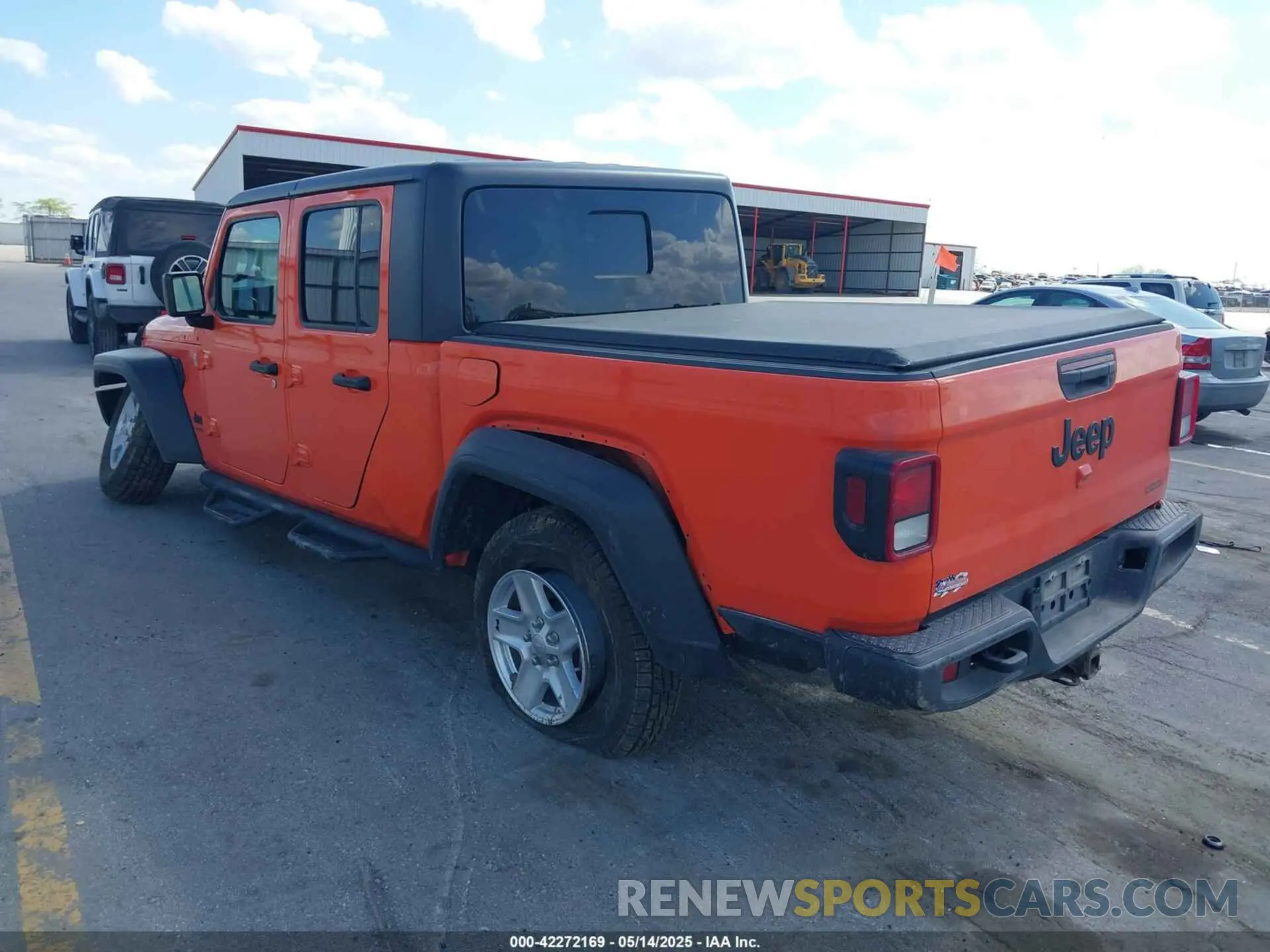 3 Photograph of a damaged car 1C6HJTAG1LL154854 JEEP GLADIATOR 2020