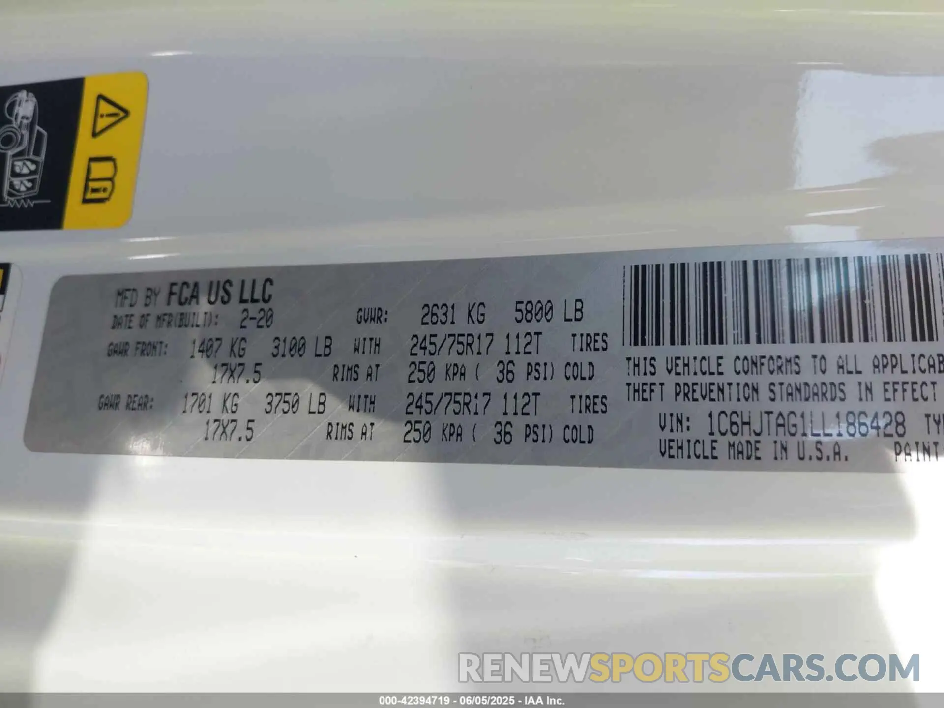 9 Photograph of a damaged car 1C6HJTAG1LL186428 JEEP GLADIATOR 2020