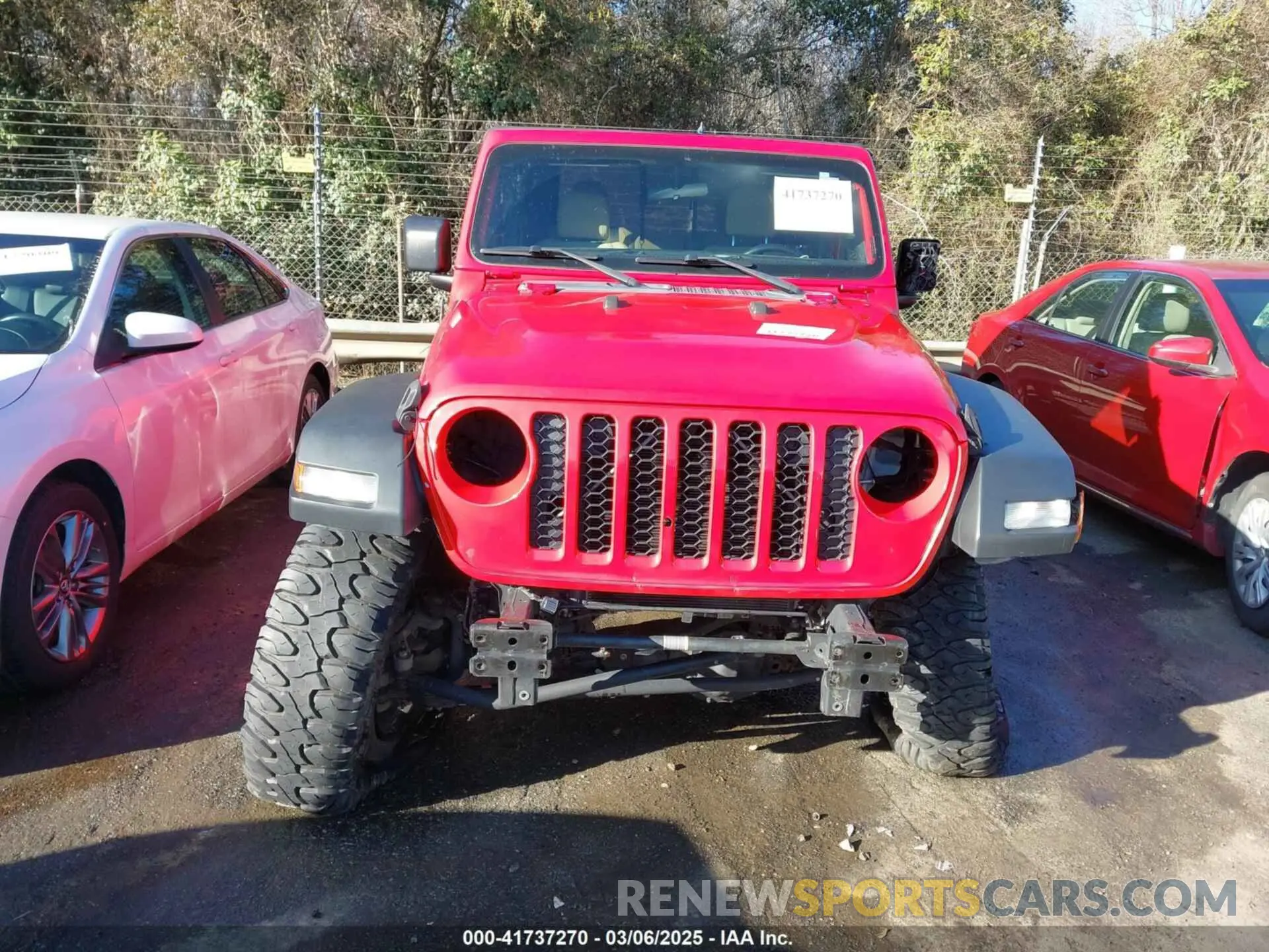 12 Photograph of a damaged car 1C6HJTAG3LL108524 JEEP GLADIATOR 2020