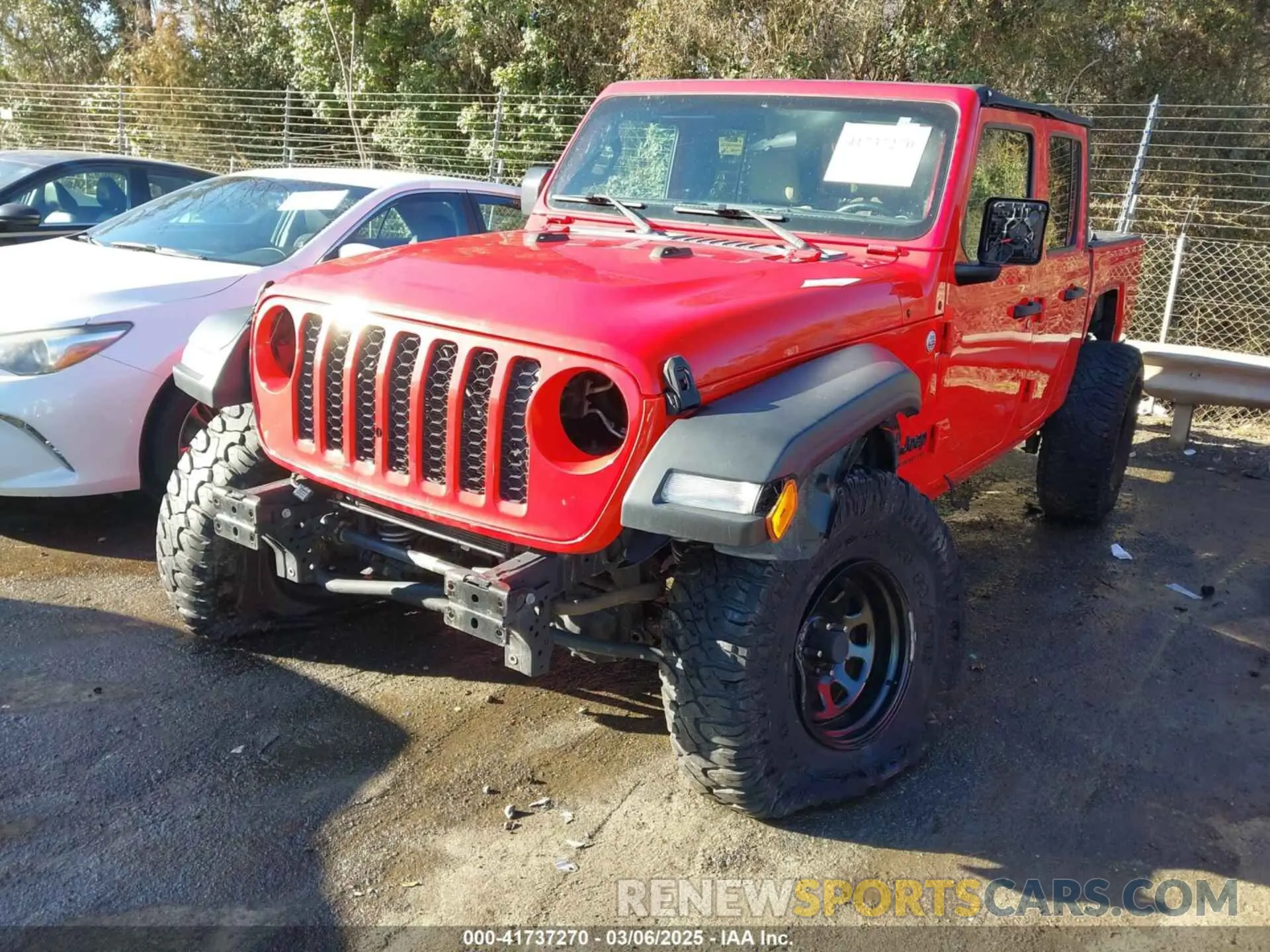 2 Photograph of a damaged car 1C6HJTAG3LL108524 JEEP GLADIATOR 2020