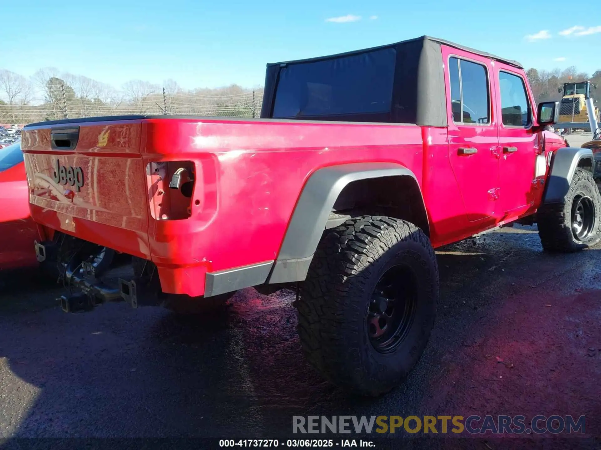4 Photograph of a damaged car 1C6HJTAG3LL108524 JEEP GLADIATOR 2020