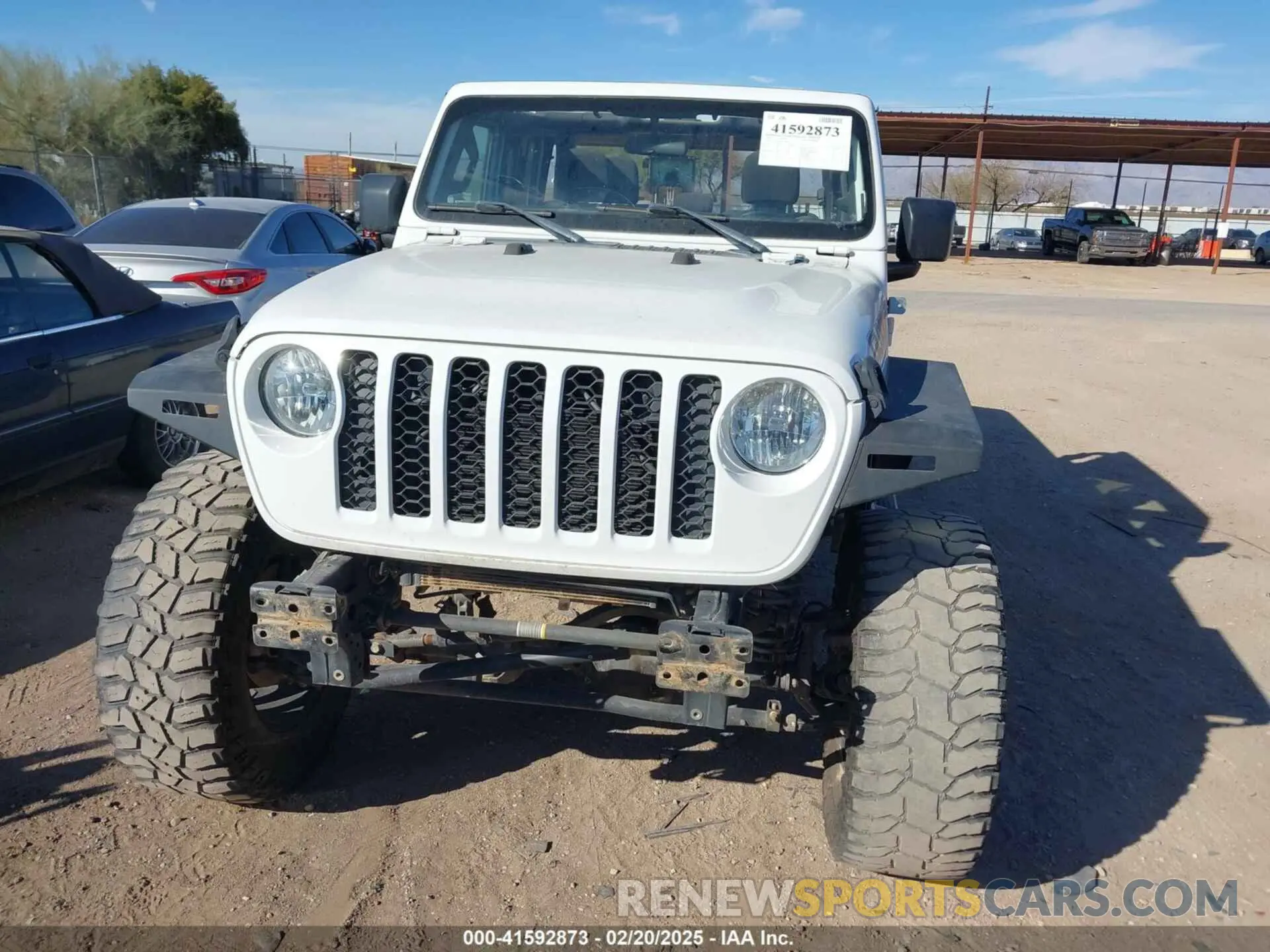 12 Photograph of a damaged car 1C6HJTAG3LL126683 JEEP GLADIATOR 2020