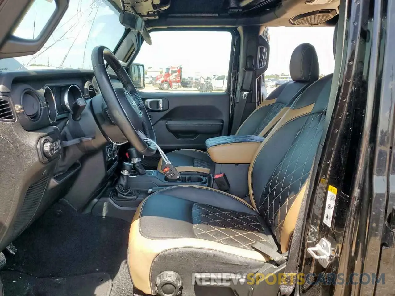 7 Photograph of a damaged car 1C6HJTAG3LL151602 JEEP GLADIATOR 2020
