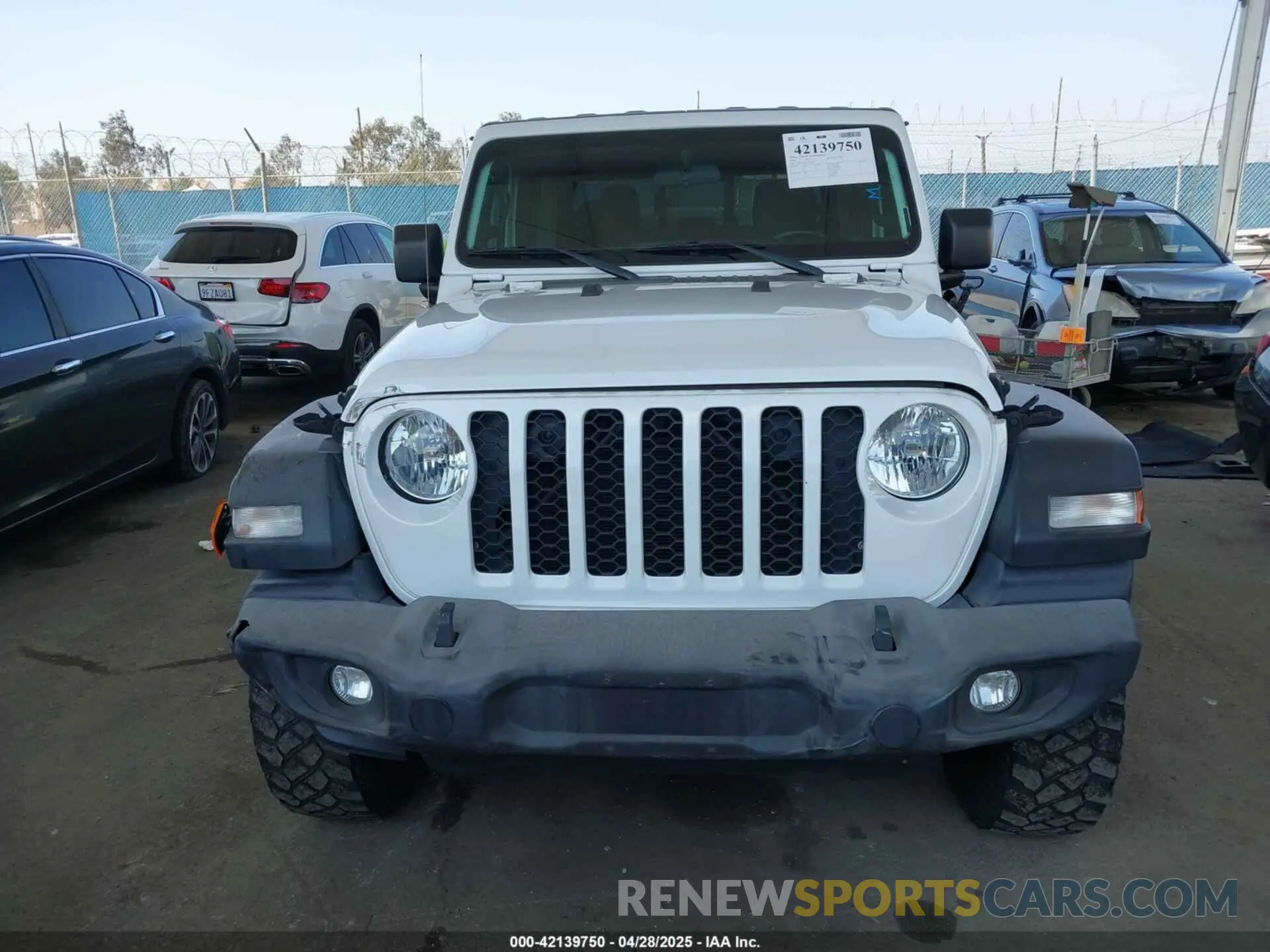 12 Фотография поврежденного автомобиля 1C6HJTAG3LL197401 JEEP GLADIATOR 2020