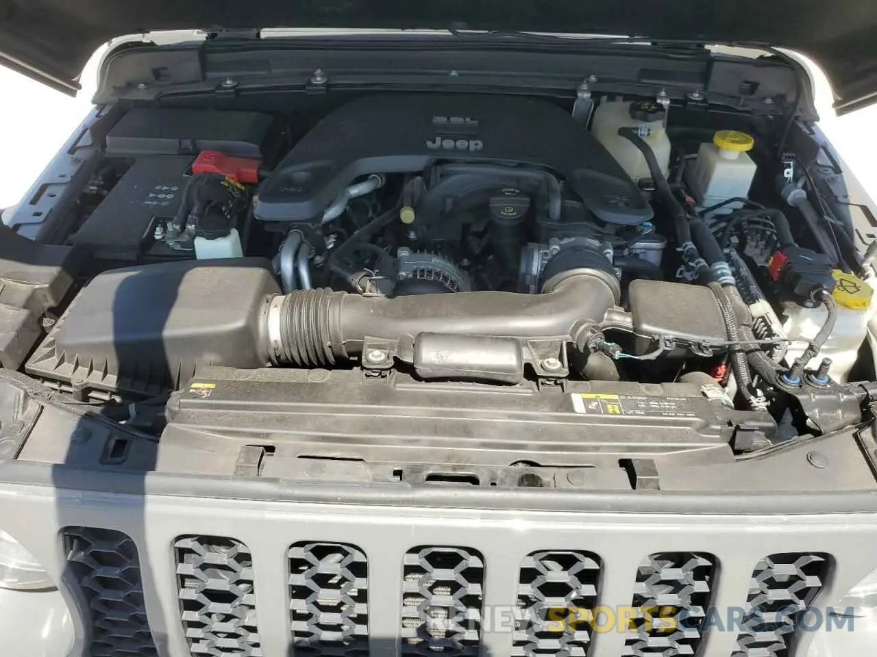 11 Photograph of a damaged car 1C6HJTAG3LL217002 JEEP GLADIATOR 2020