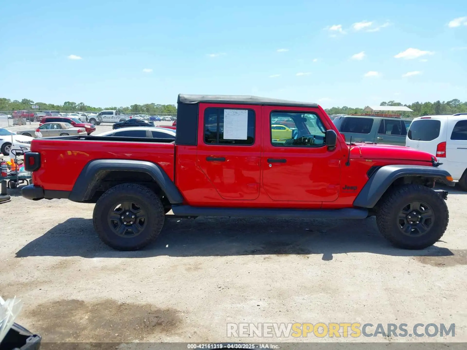 14 Photograph of a damaged car 1C6HJTAG6LL194119 JEEP GLADIATOR 2020