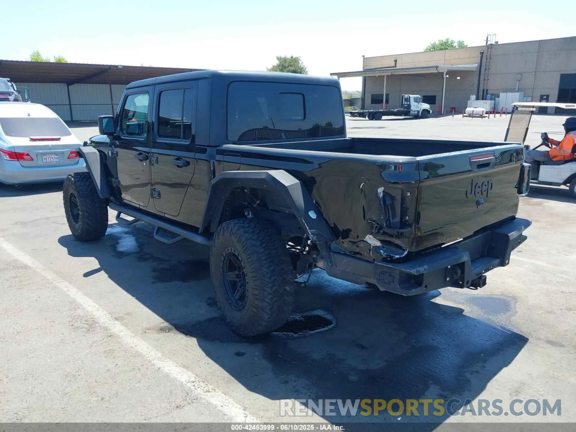 3 Фотография поврежденного автомобиля 1C6HJTAGXLL123540 JEEP GLADIATOR 2020