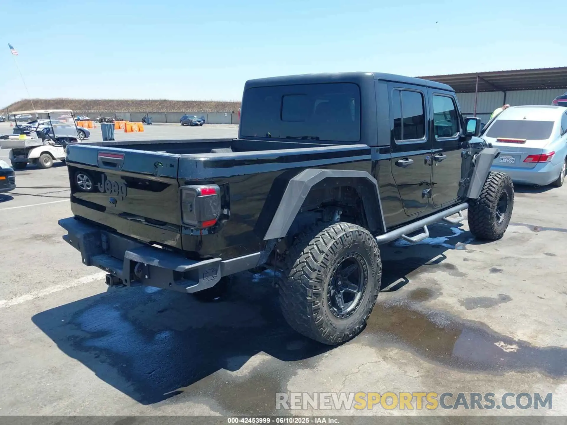 4 Фотография поврежденного автомобиля 1C6HJTAGXLL123540 JEEP GLADIATOR 2020