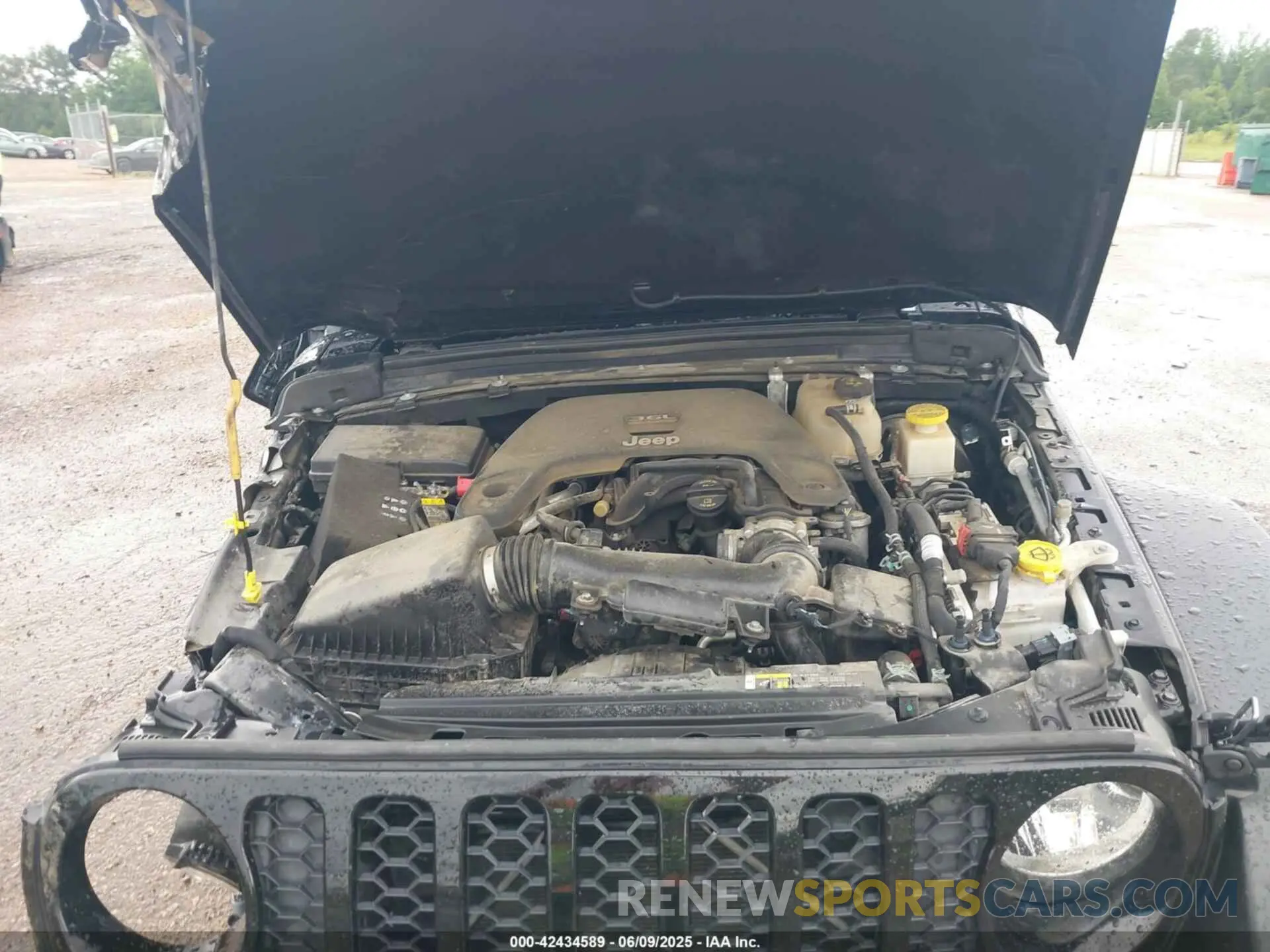 10 Photograph of a damaged car 1C6HJTAGXLL148924 JEEP GLADIATOR 2020