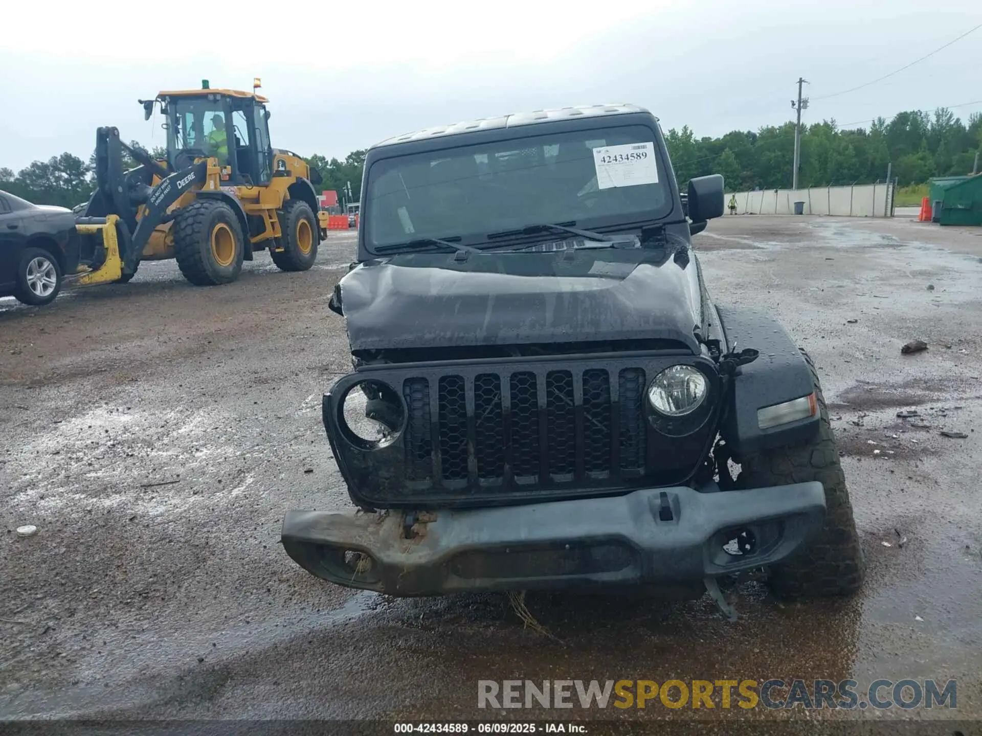 12 Photograph of a damaged car 1C6HJTAGXLL148924 JEEP GLADIATOR 2020