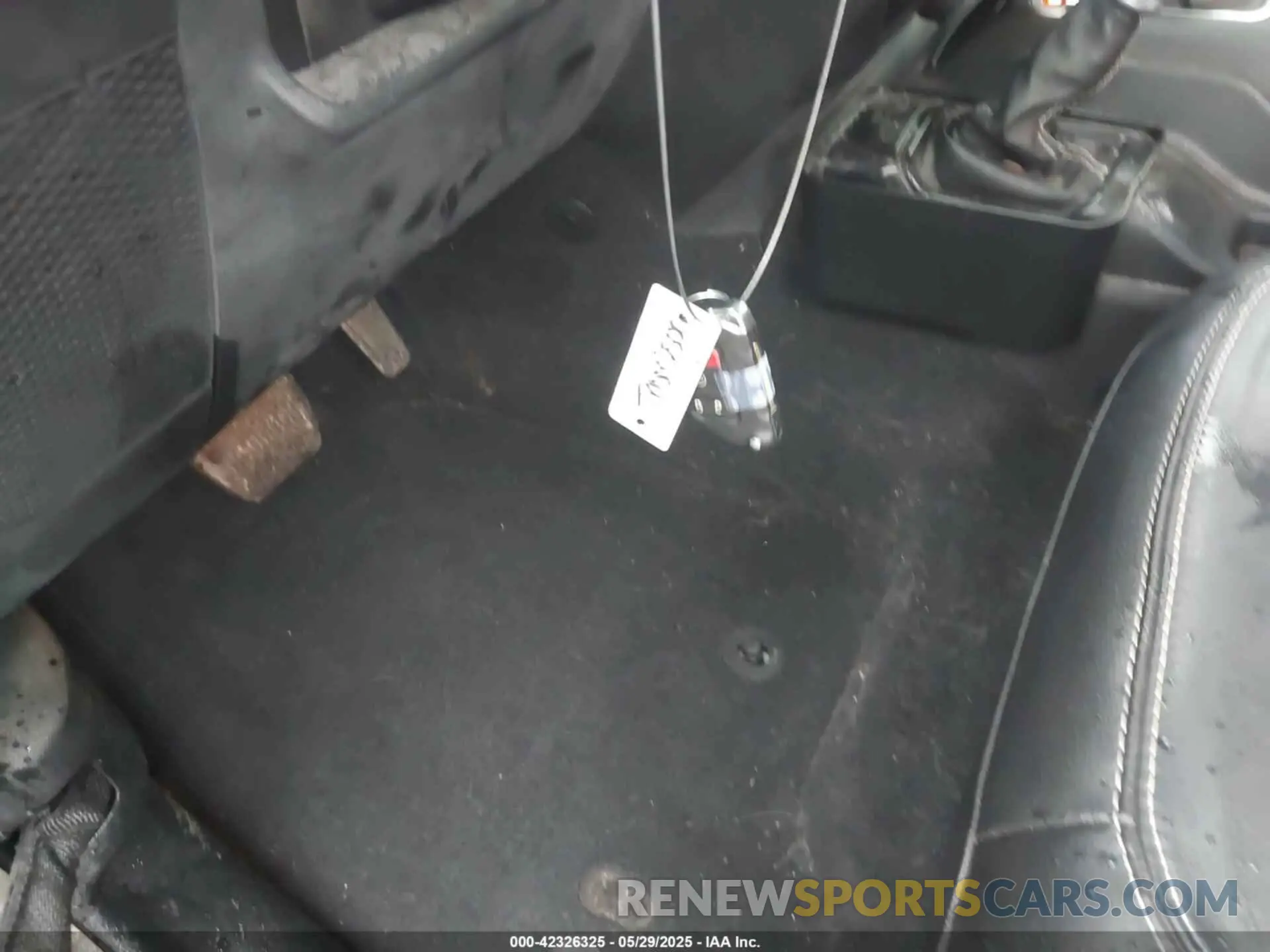 11 Photograph of a damaged car 1C6HJTFG0LL160699 JEEP GLADIATOR 2020