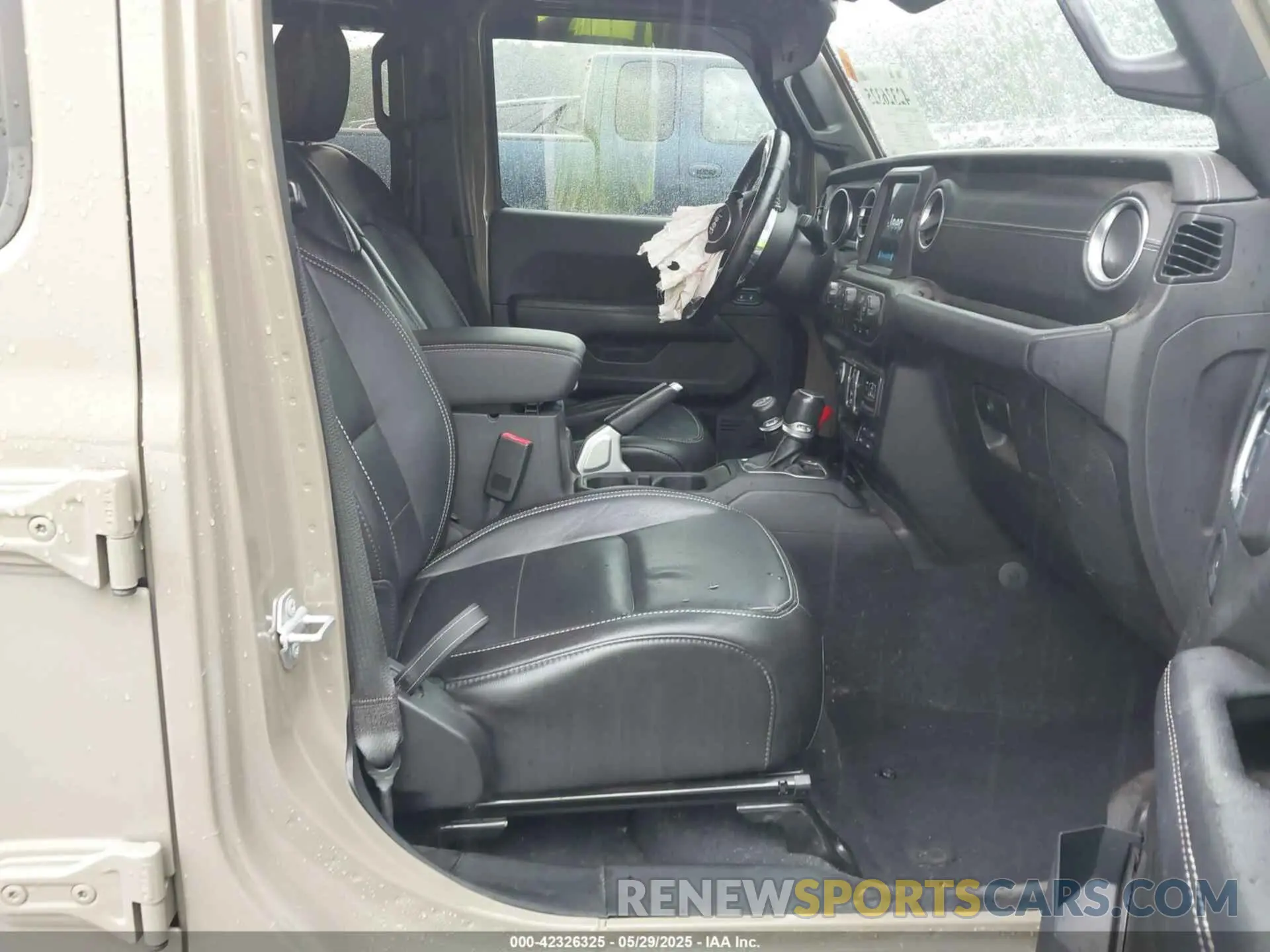 5 Photograph of a damaged car 1C6HJTFG0LL160699 JEEP GLADIATOR 2020