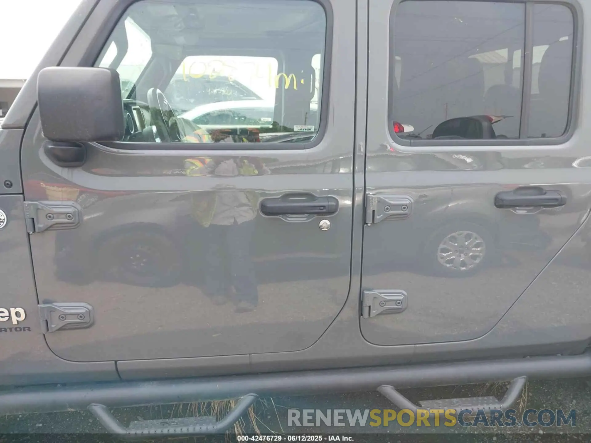 15 Photograph of a damaged car 1C6HJTFG0LL169628 JEEP GLADIATOR 2020