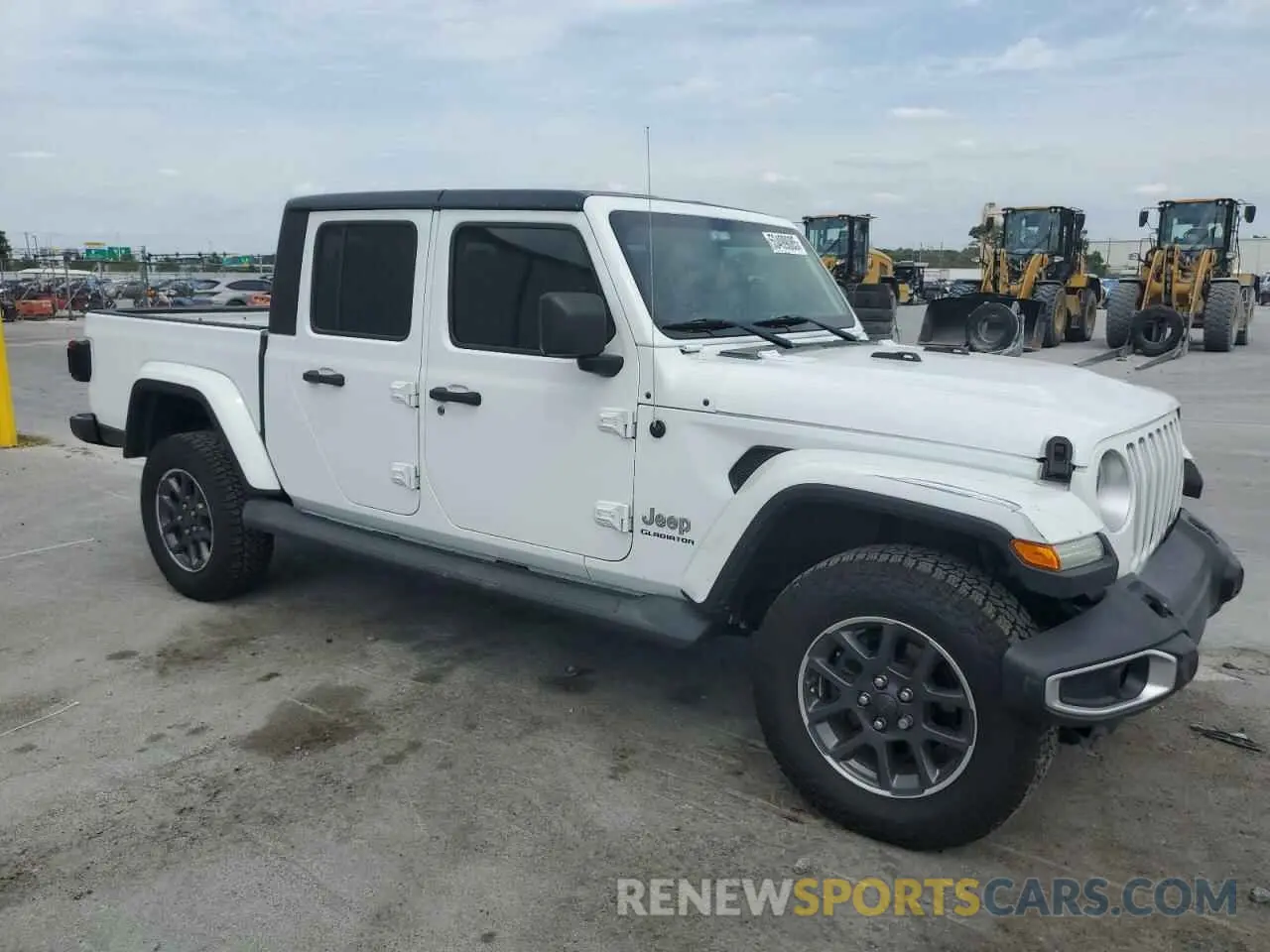 4 Photograph of a damaged car 1C6HJTFG0LL217144 JEEP GLADIATOR 2020