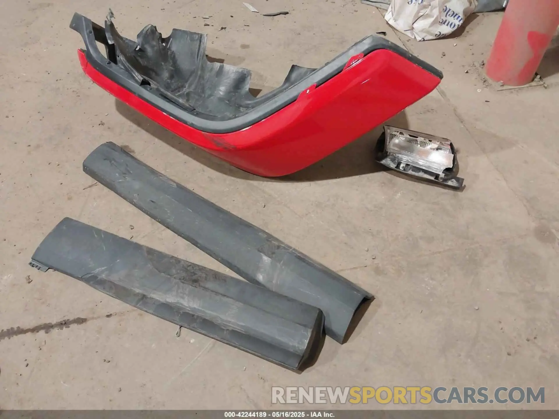 12 Photograph of a damaged car 1C6HJTFG1LL129994 JEEP GLADIATOR 2020