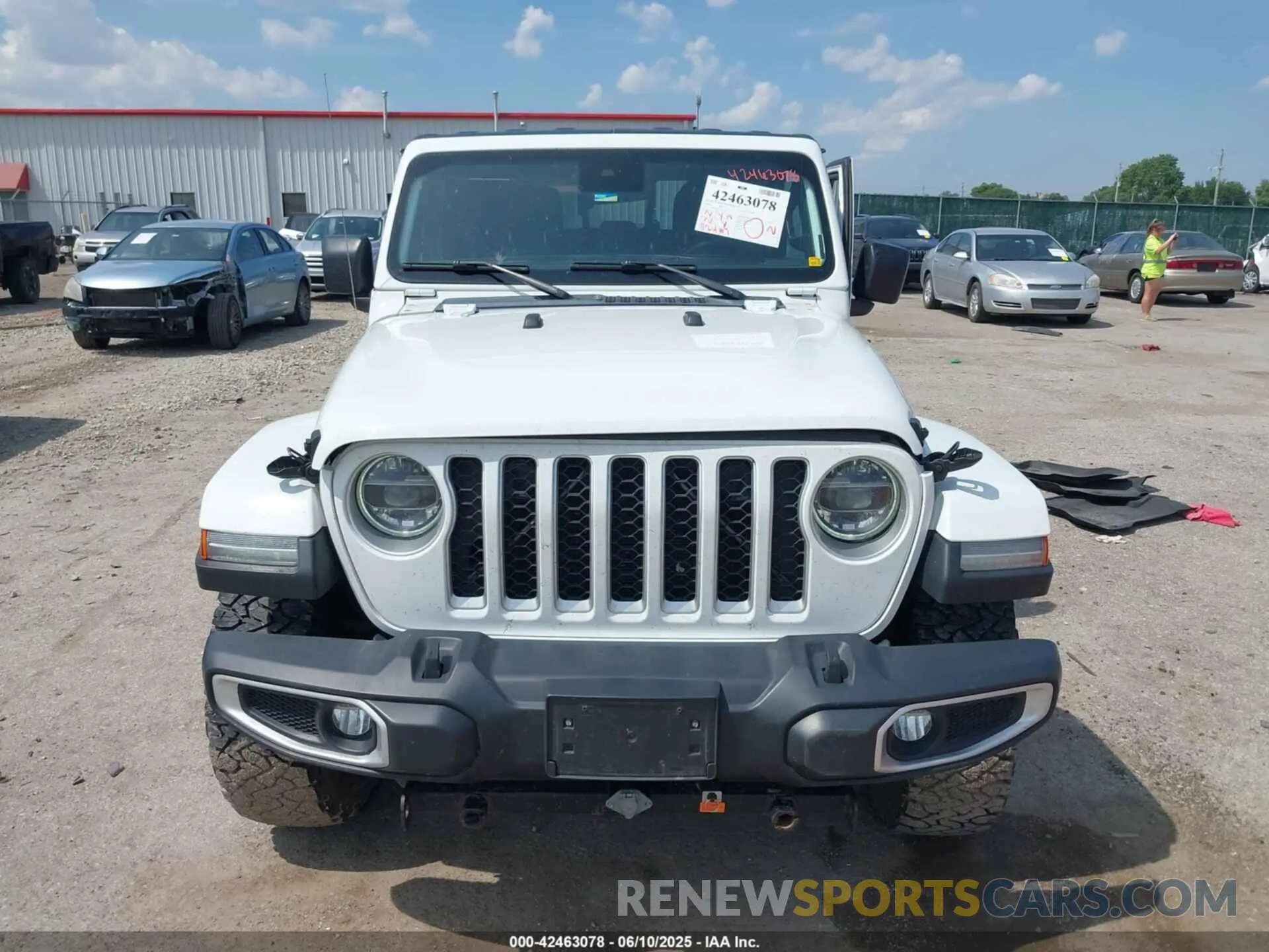 12 Photograph of a damaged car 1C6HJTFG1LL131728 JEEP GLADIATOR 2020