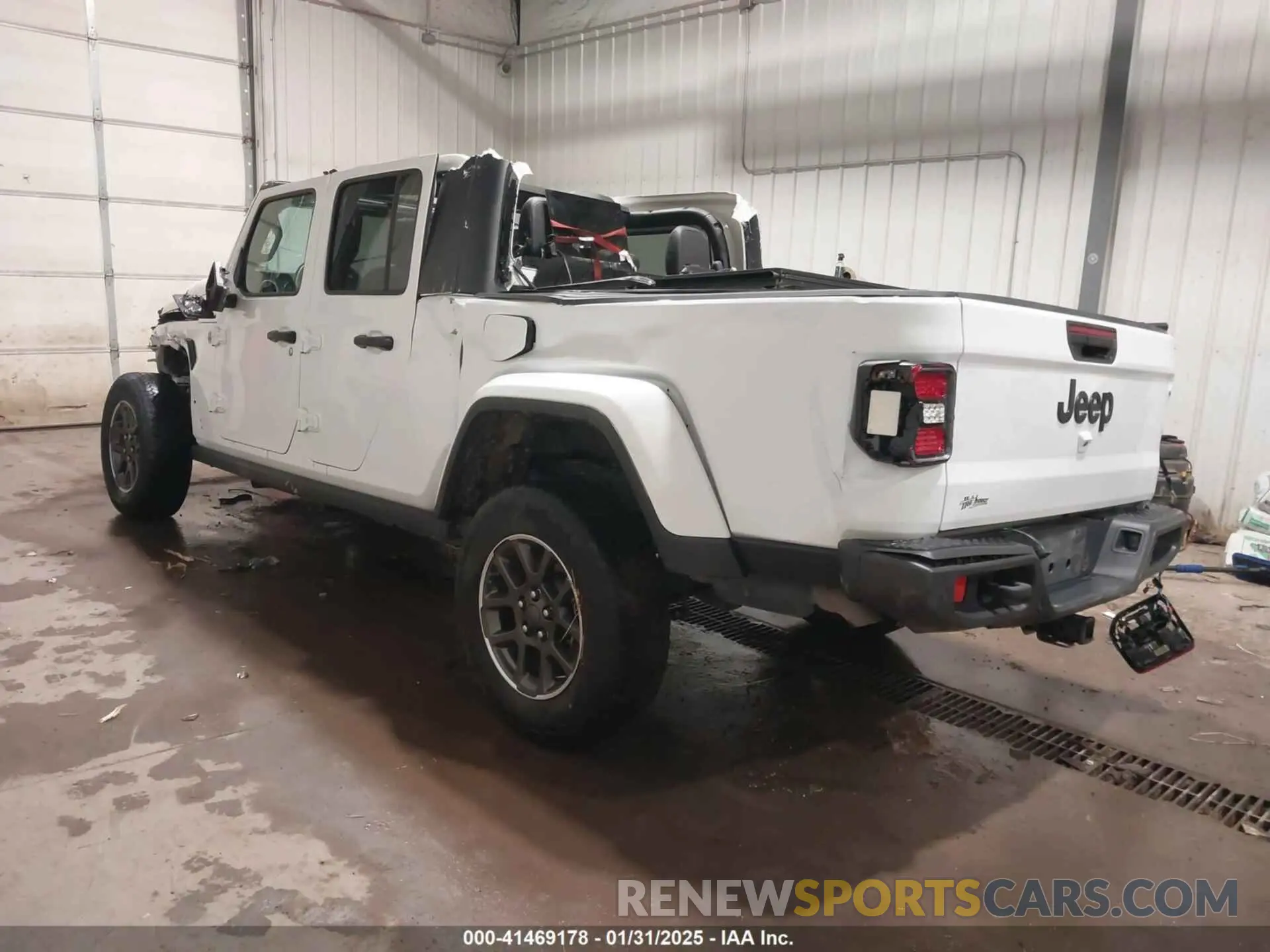 3 Photograph of a damaged car 1C6HJTFG4LL195293 JEEP GLADIATOR 2020