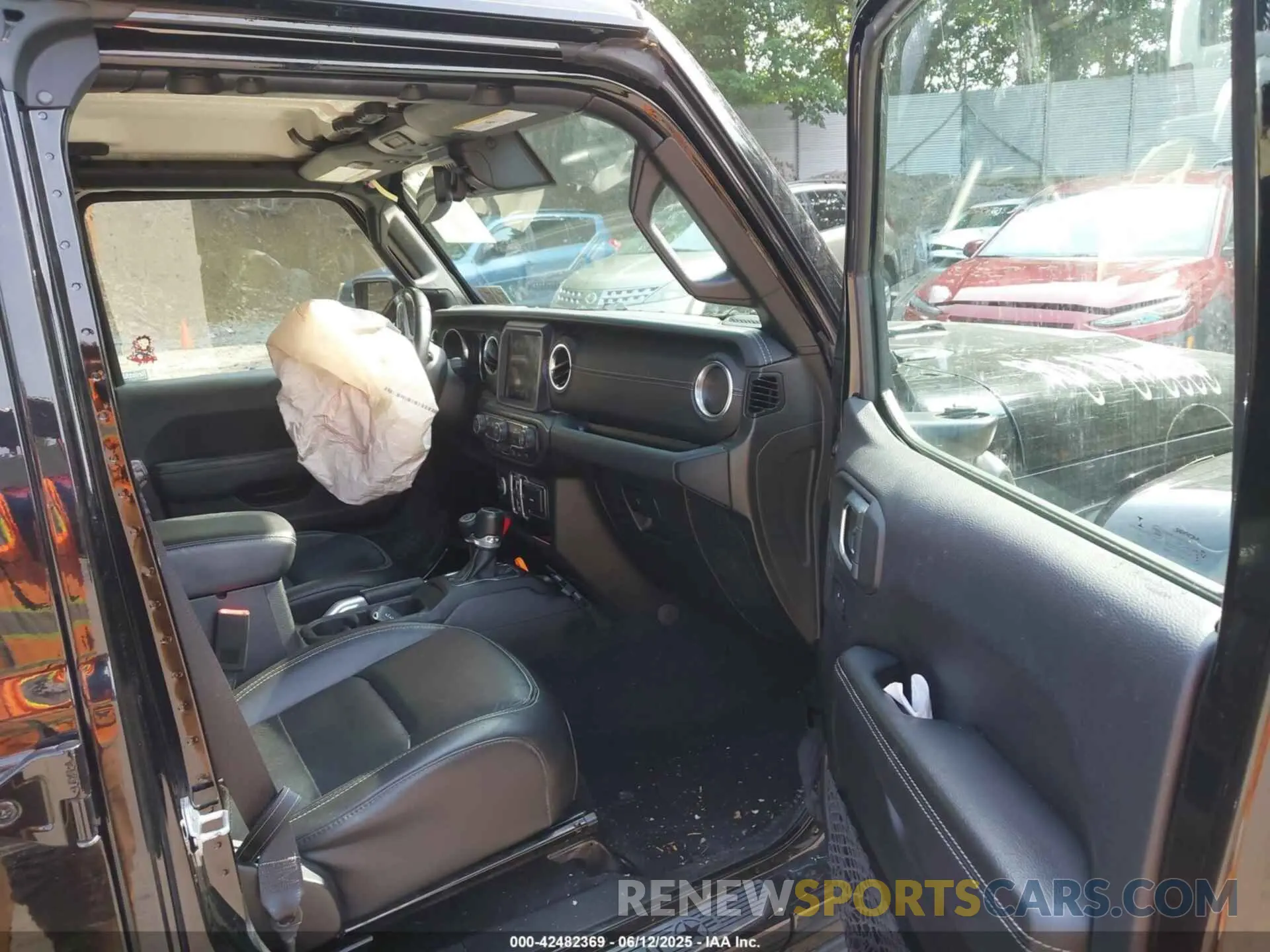 5 Photograph of a damaged car 1C6HJTFG8LL176164 JEEP GLADIATOR 2020