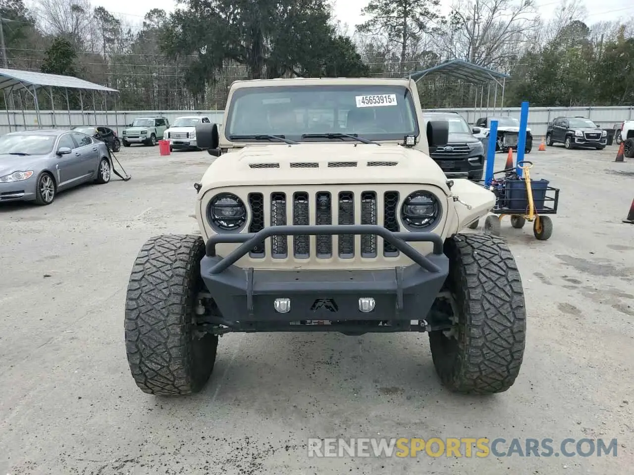 5 Photograph of a damaged car 1C6JJTBG5LL161824 JEEP GLADIATOR 2020