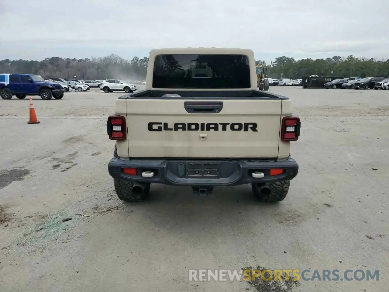 6 Photograph of a damaged car 1C6JJTBG5LL161824 JEEP GLADIATOR 2020