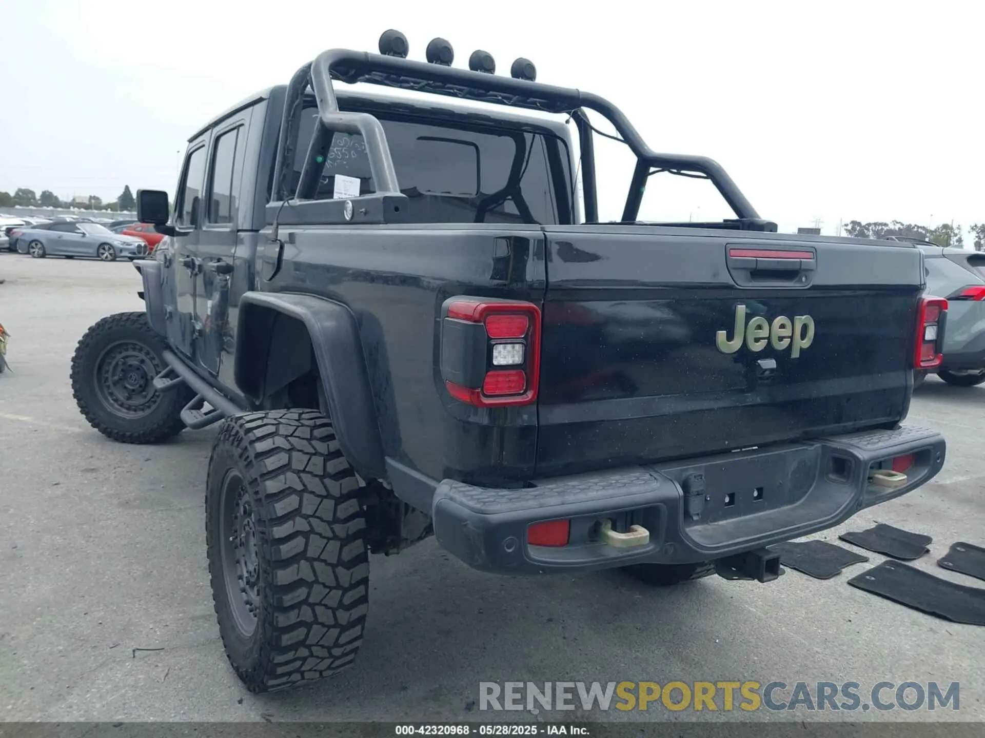 3 Фотография поврежденного автомобиля 1C6JJTBG7LL102189 JEEP GLADIATOR 2020
