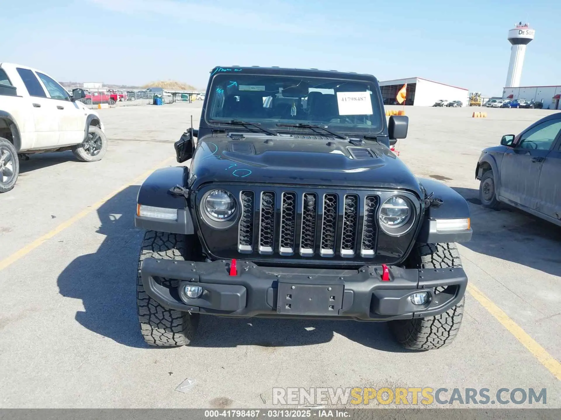 12 Фотография поврежденного автомобиля 1C6JJTBG9LL152141 JEEP GLADIATOR 2020