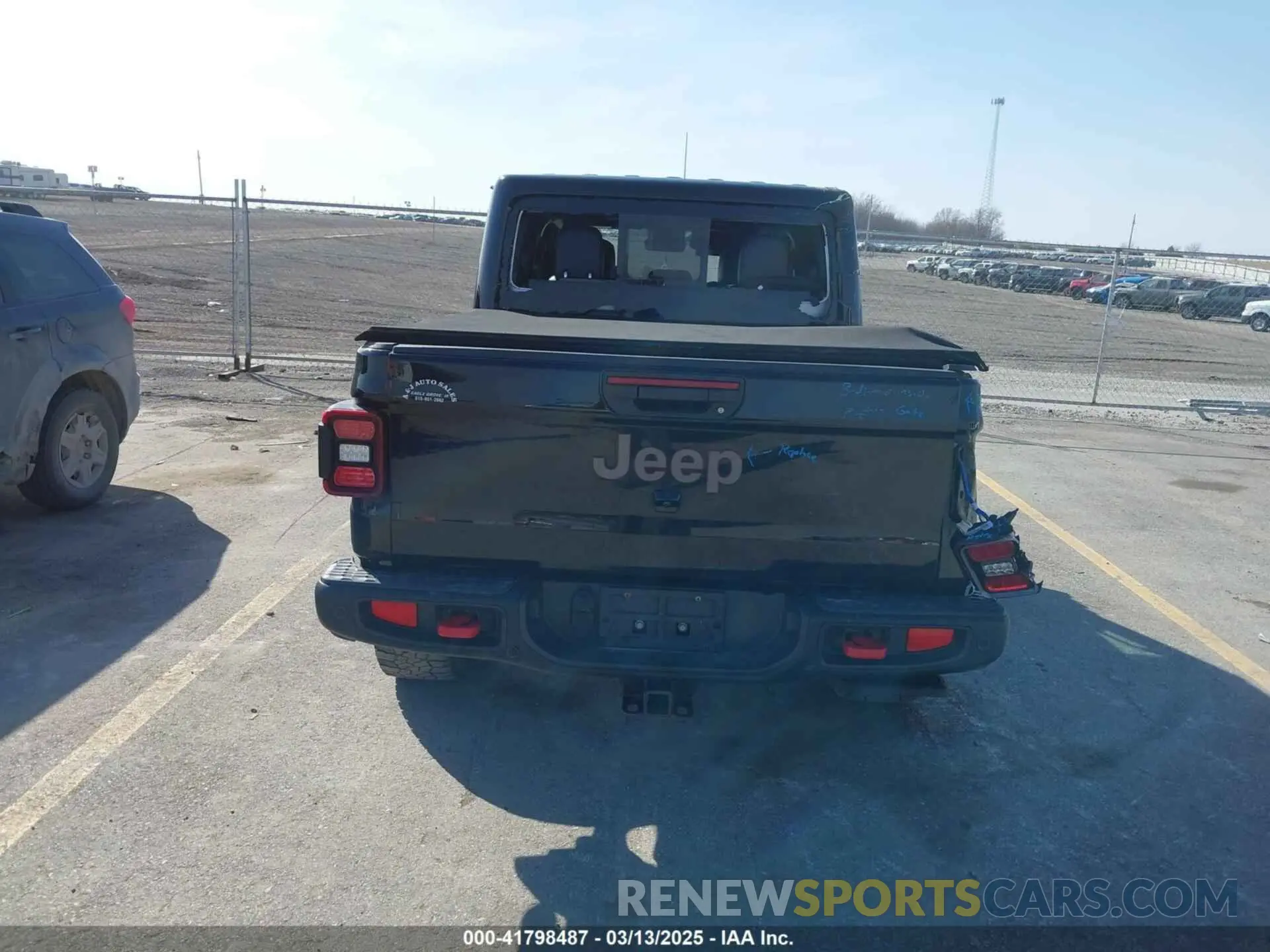 16 Фотография поврежденного автомобиля 1C6JJTBG9LL152141 JEEP GLADIATOR 2020
