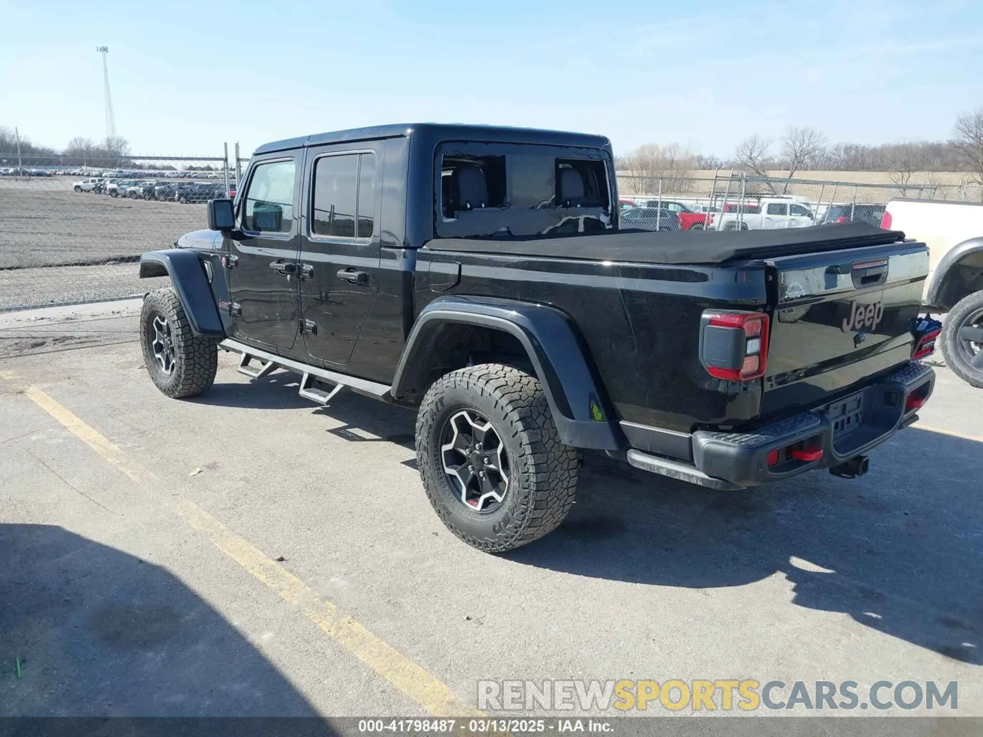 3 Фотография поврежденного автомобиля 1C6JJTBG9LL152141 JEEP GLADIATOR 2020