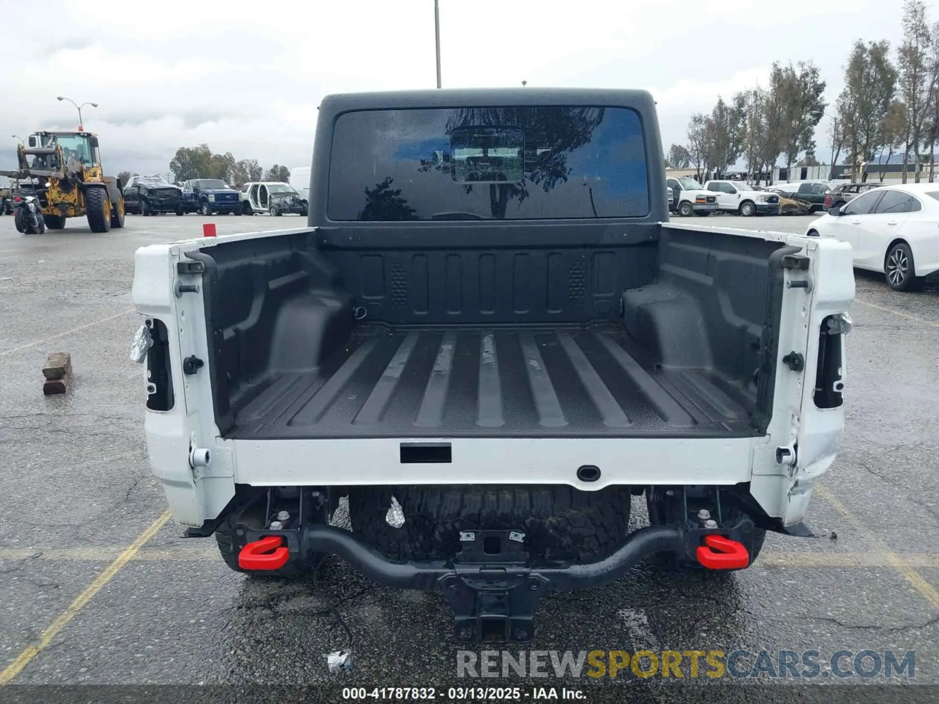 17 Фотография поврежденного автомобиля 1C6JJTBG9LL200639 JEEP GLADIATOR 2020