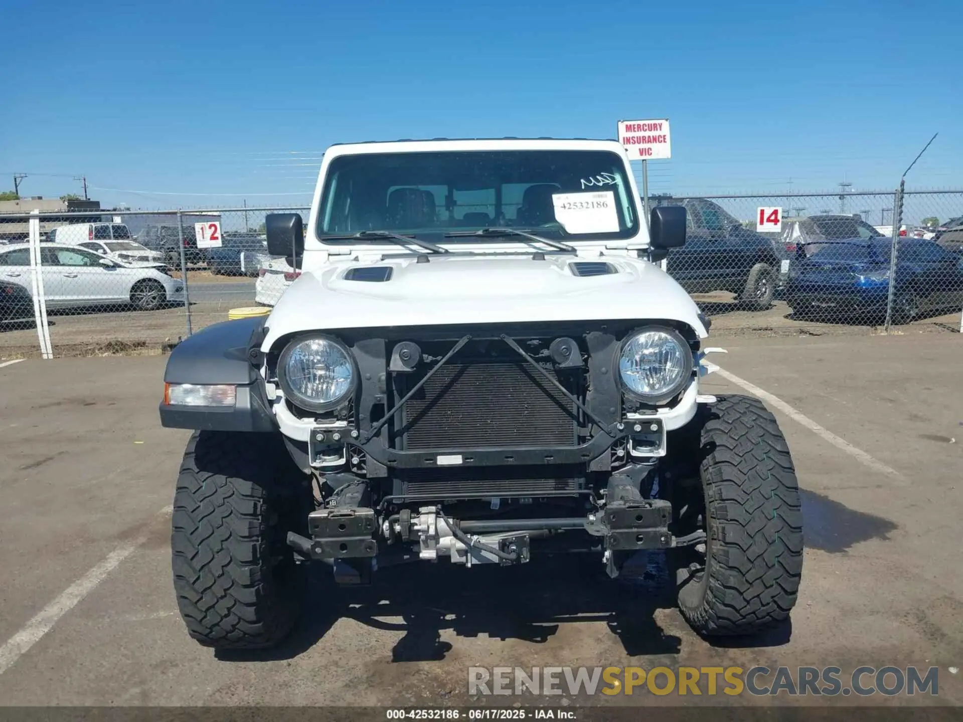 12 Photograph of a damaged car 1C6JJTBG9LL213584 JEEP GLADIATOR 2020