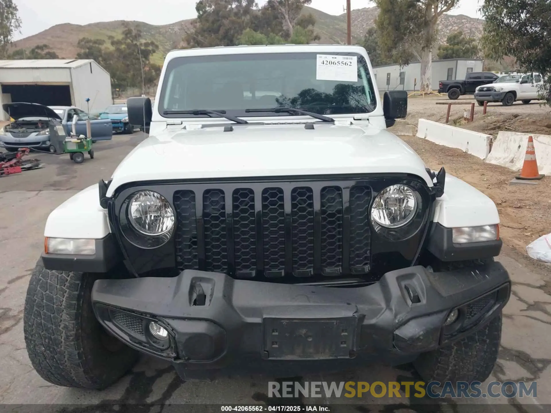 12 Фотография поврежденного автомобиля 1C6HJTAG1ML572638 JEEP GLADIATOR 2021