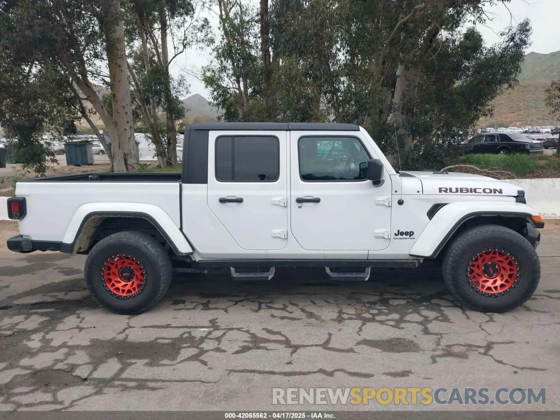 13 Фотография поврежденного автомобиля 1C6HJTAG1ML572638 JEEP GLADIATOR 2021