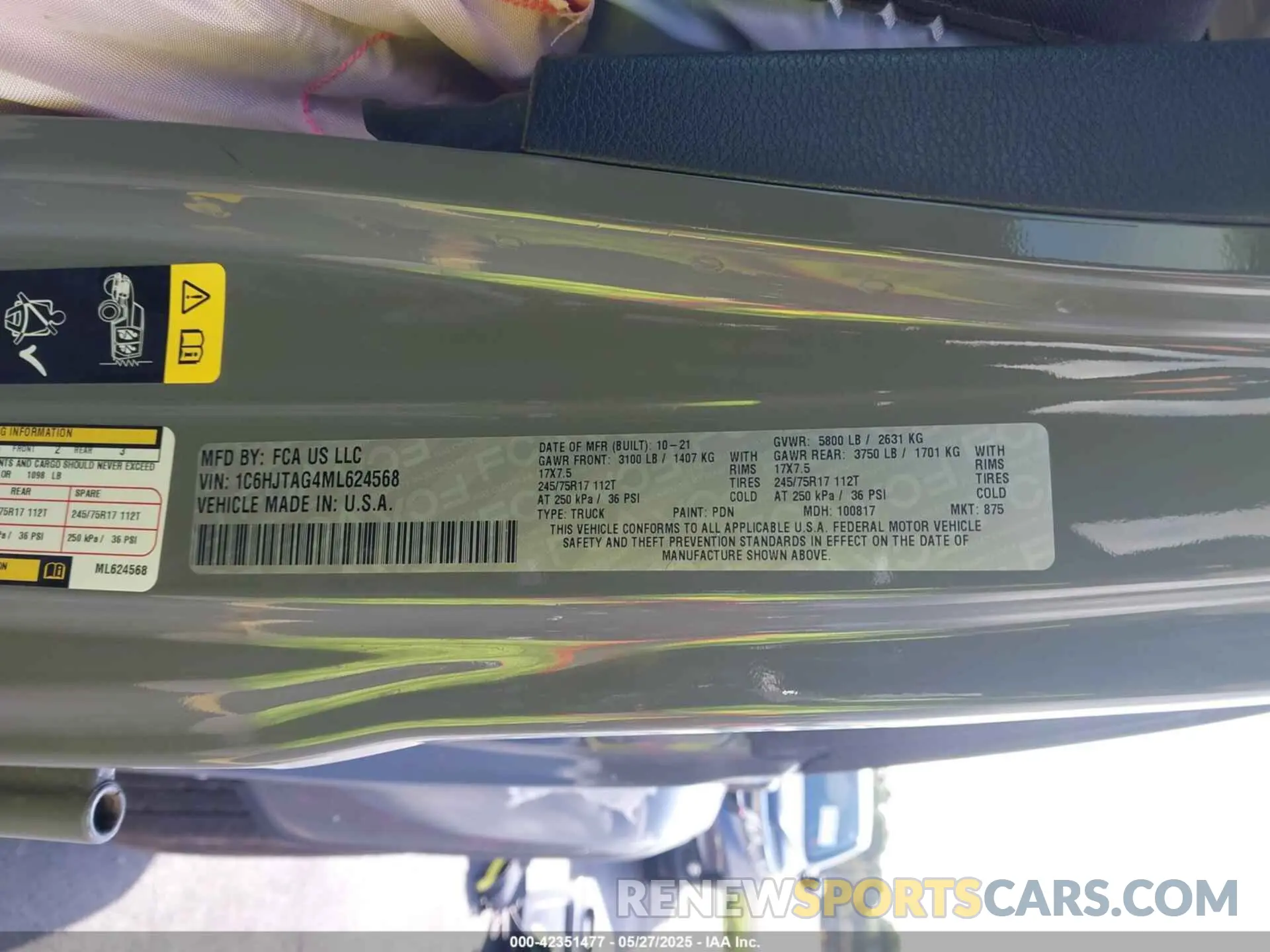 9 Photograph of a damaged car 1C6HJTAG4ML624568 JEEP GLADIATOR 2021