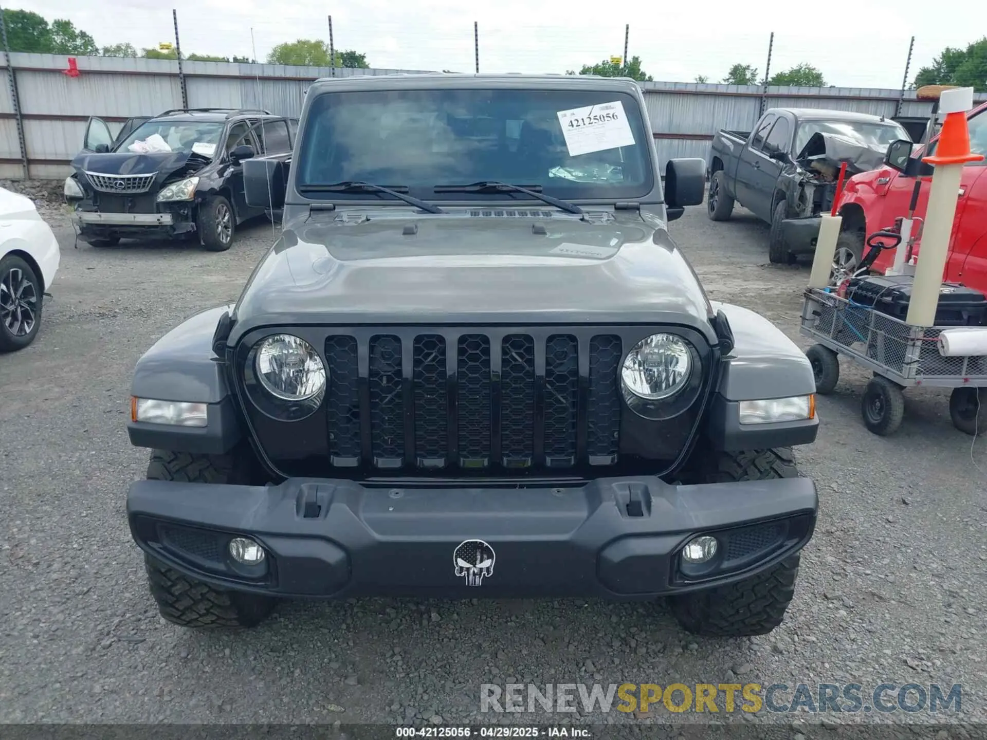 12 Photograph of a damaged car 1C6HJTAG5ML570892 JEEP GLADIATOR 2021
